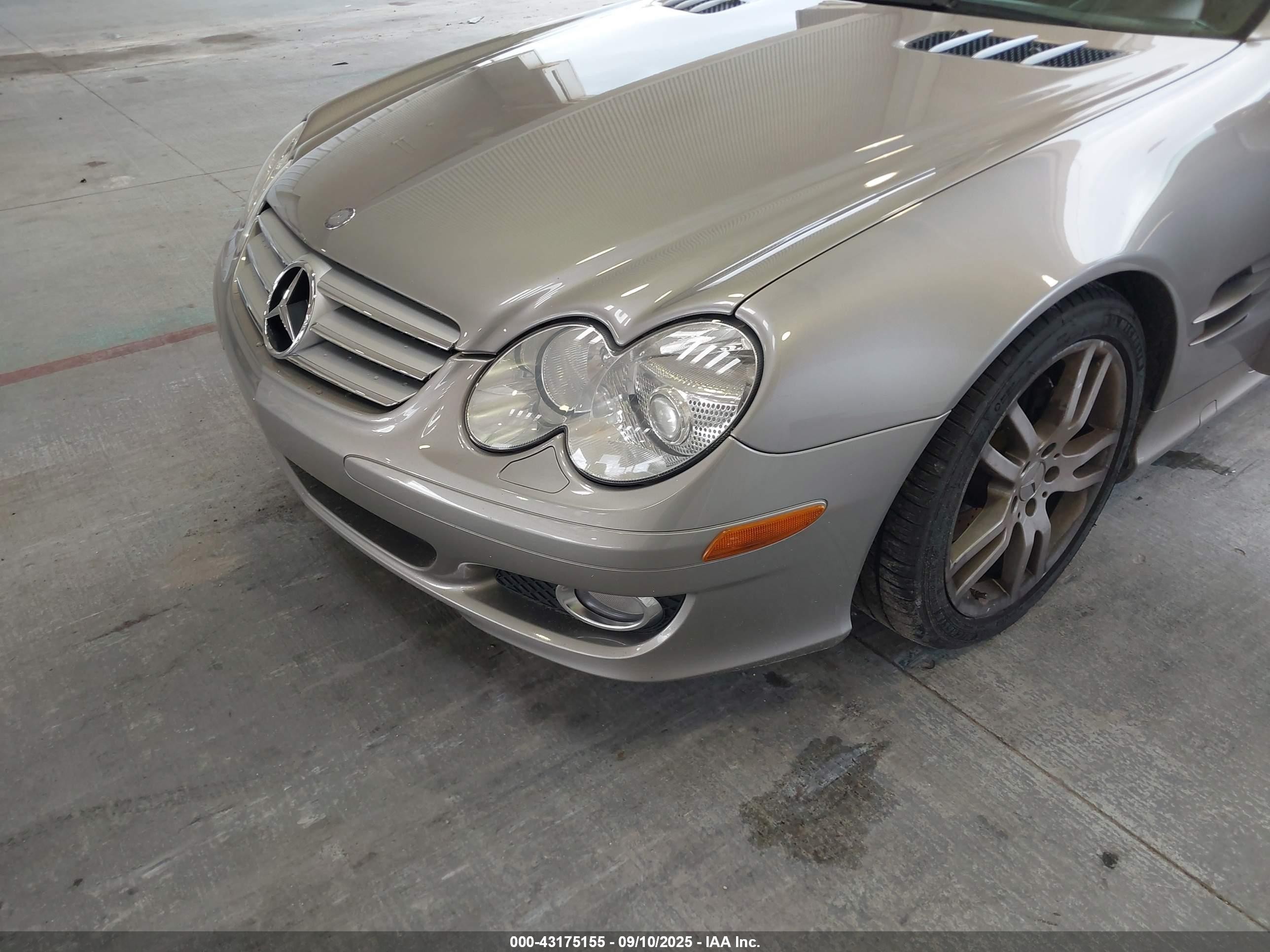 2007 Mercedes-benz Sl 550   Серебряный vin: WDBSK71F27F118586