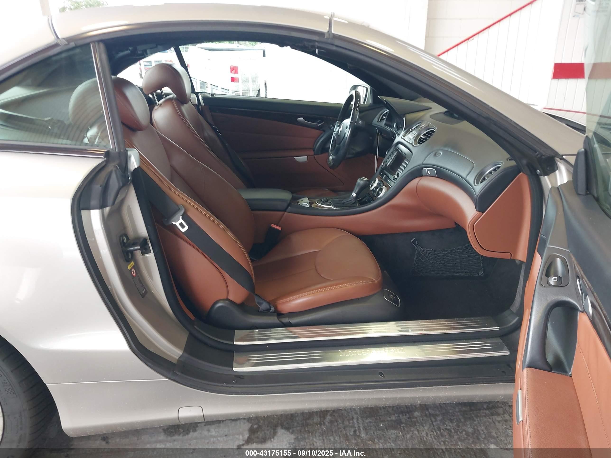 2007 Mercedes-benz Sl 550   Серебряный vin: WDBSK71F27F118586
