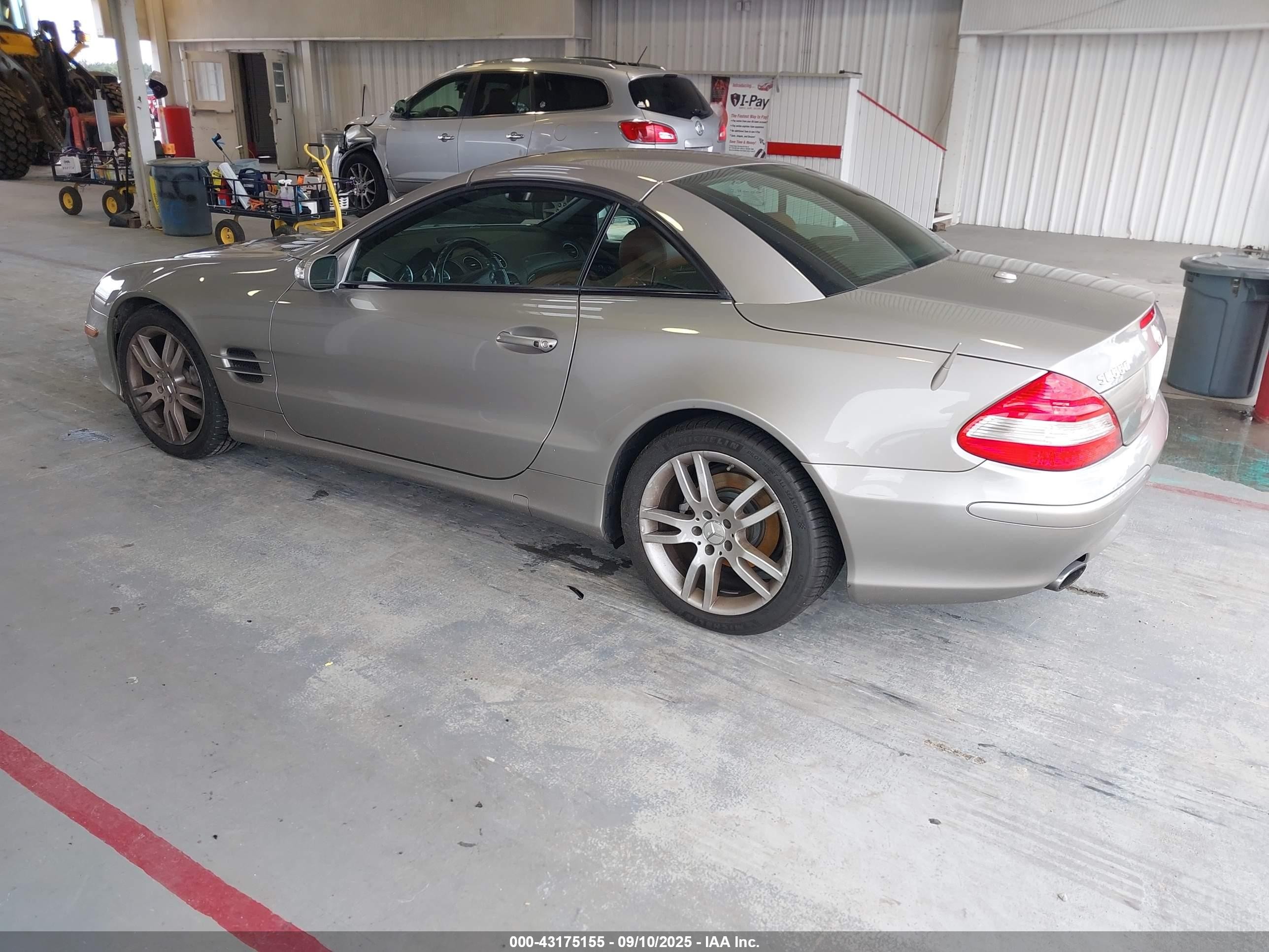 2007 Mercedes-benz Sl 550   Серебряный vin: WDBSK71F27F118586