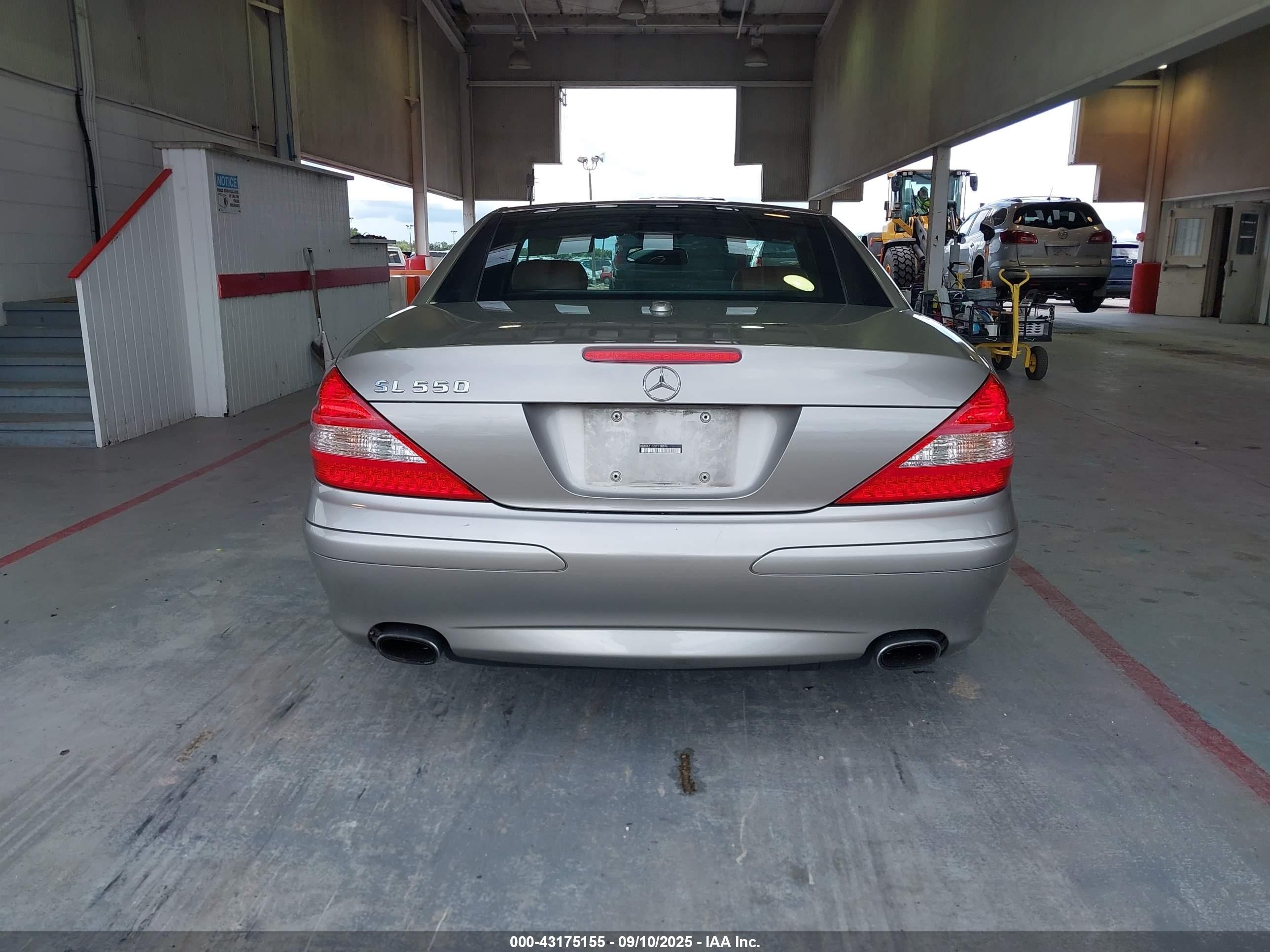 2007 Mercedes-benz Sl 550   Серебряный vin: WDBSK71F27F118586
