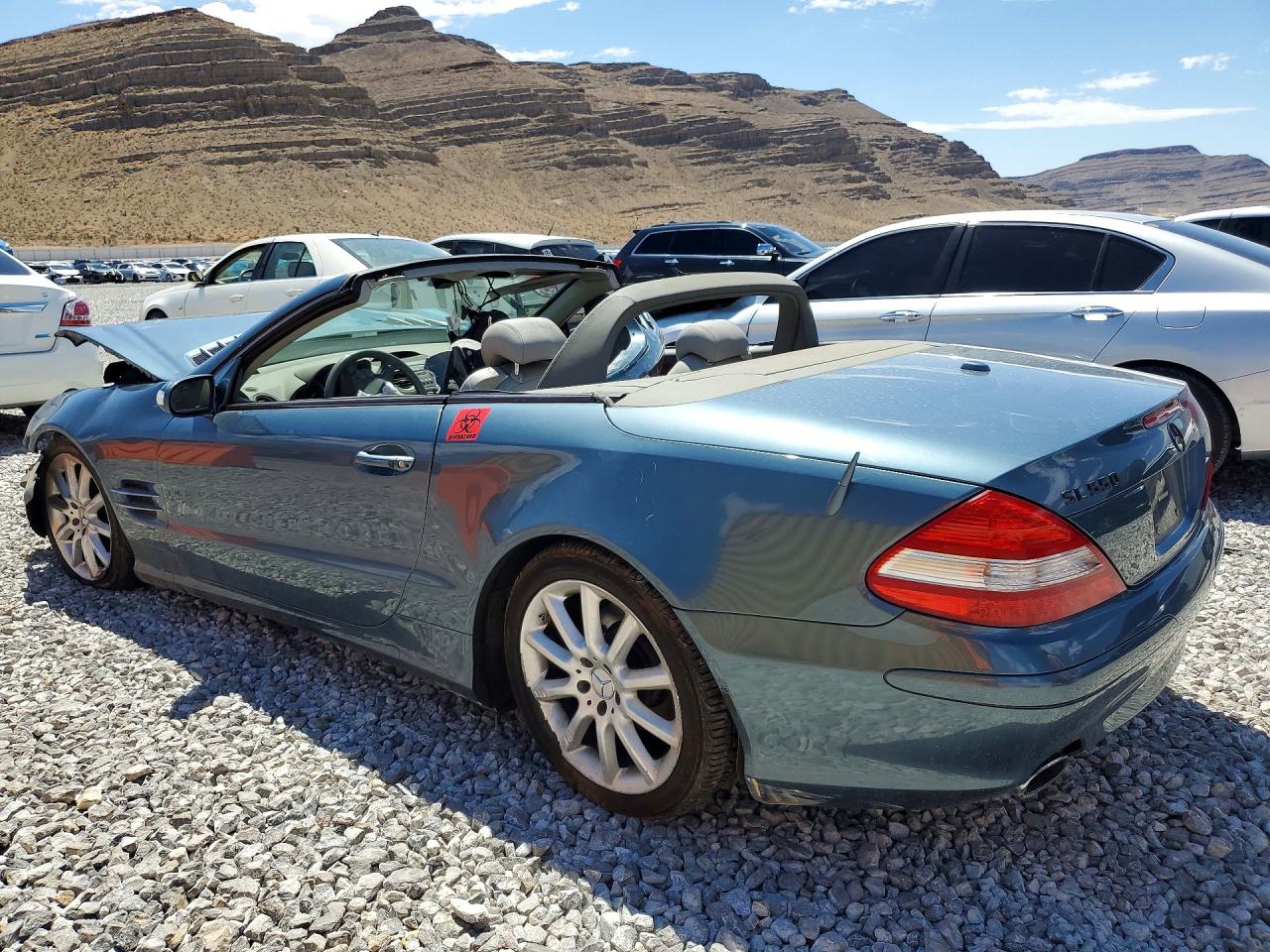 2007 Mercedes-benz Sl 550 Blue vin: WDBSK71F27F124761
