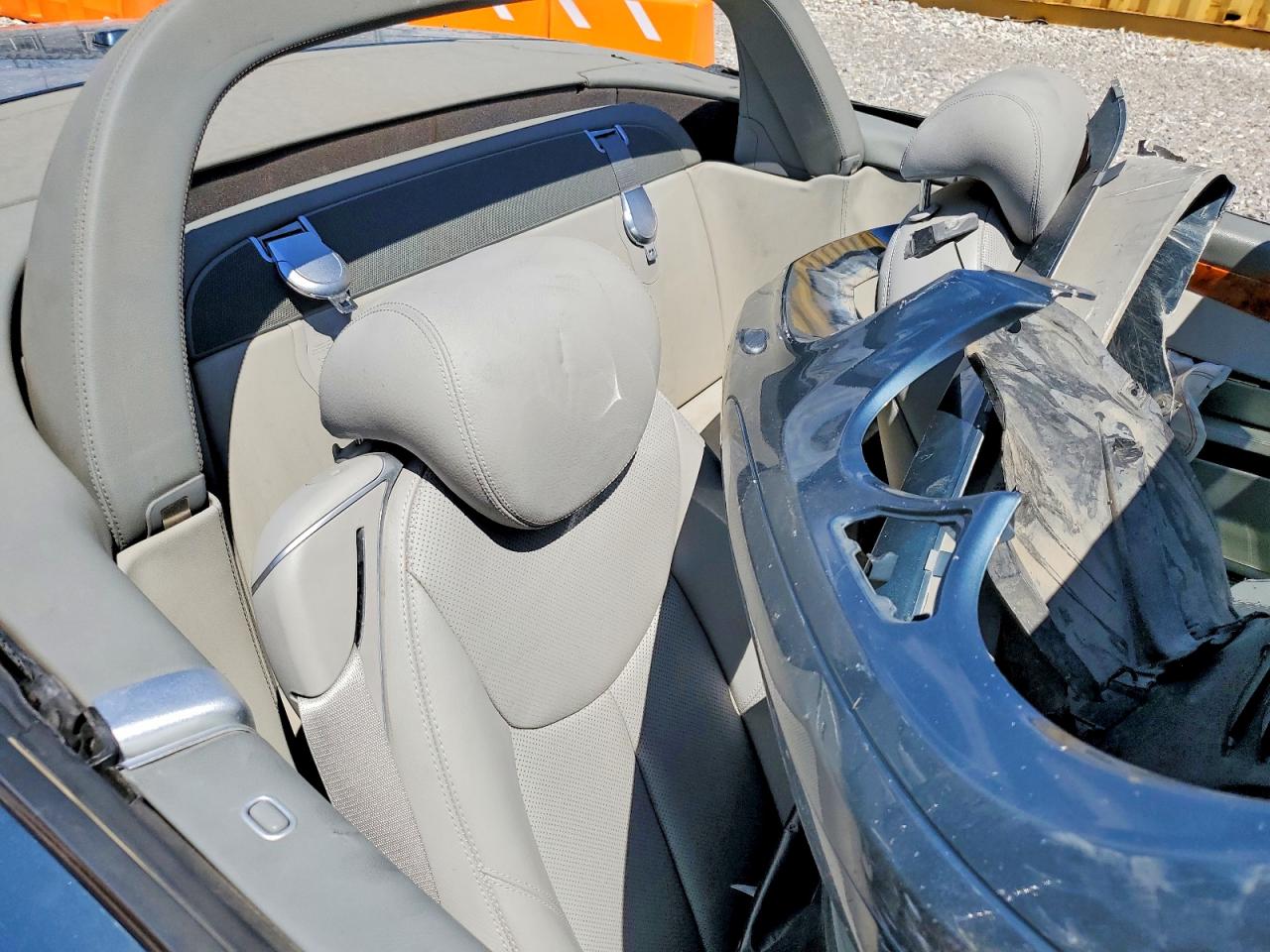 2007 Mercedes-benz Sl 550 Blue vin: WDBSK71F27F124761