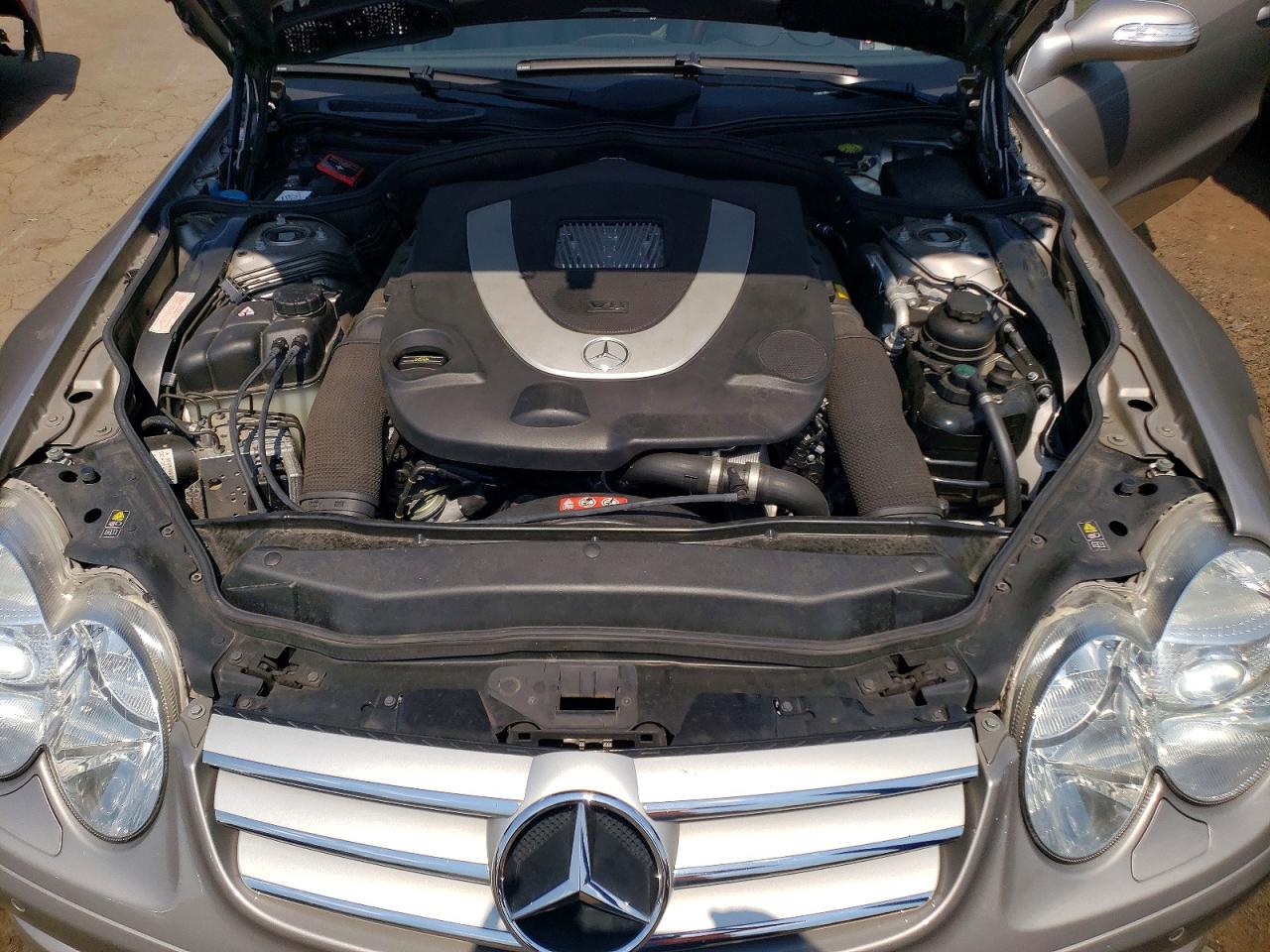 2007 Mercedes-benz Sl 550 Silver vin: WDBSK71F27F125991