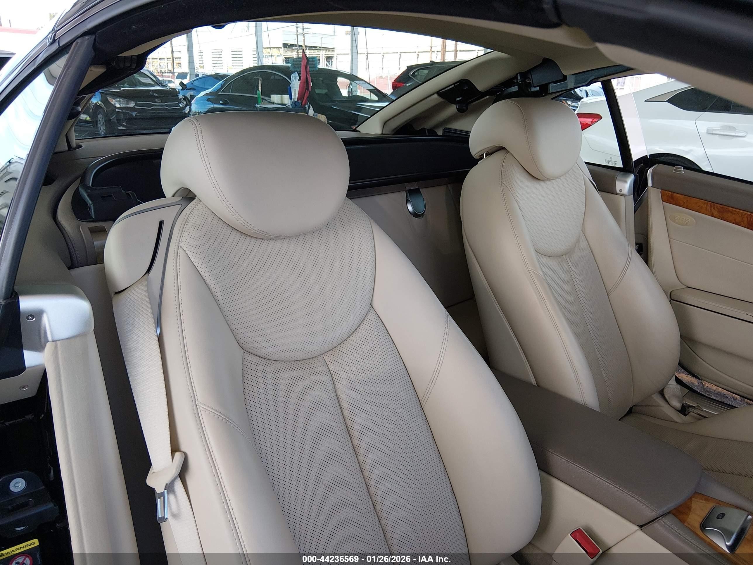 2008 Mercedes-benz Sl 550   Черный vin: WDBSK71F28F136426
