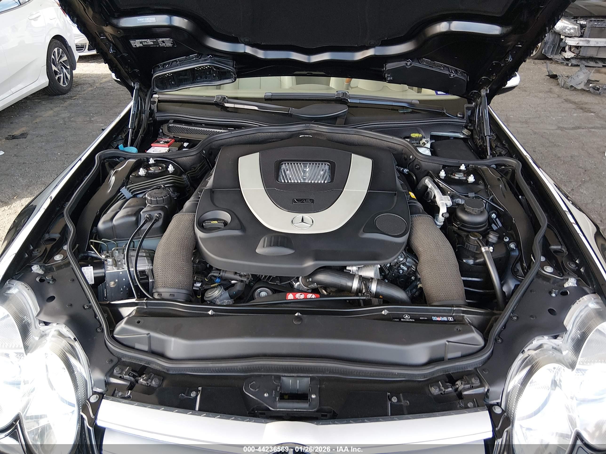 2008 Mercedes-benz Sl 550   Черный vin: WDBSK71F28F136426