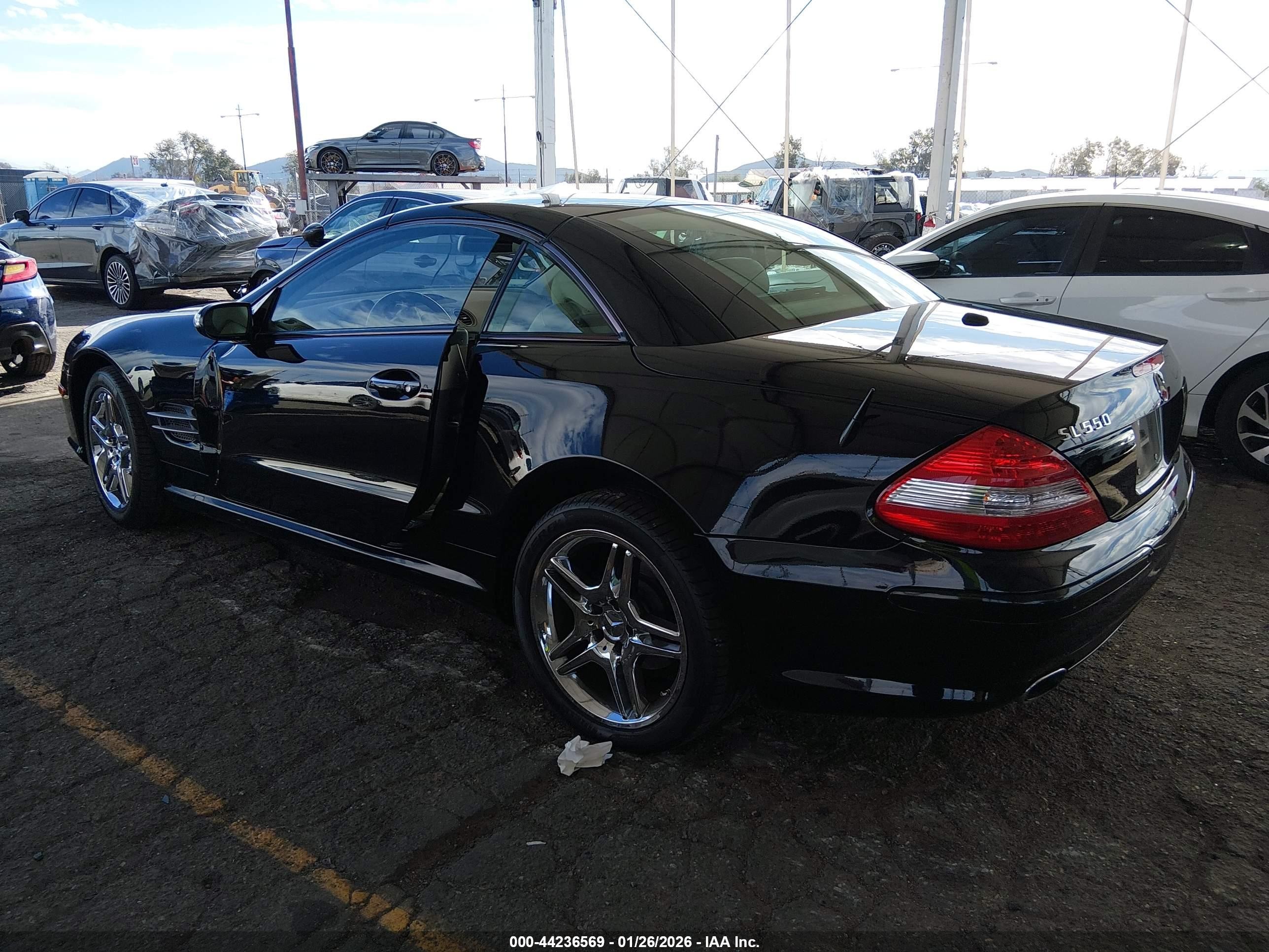 2008 Mercedes-benz Sl 550   Черный vin: WDBSK71F28F136426