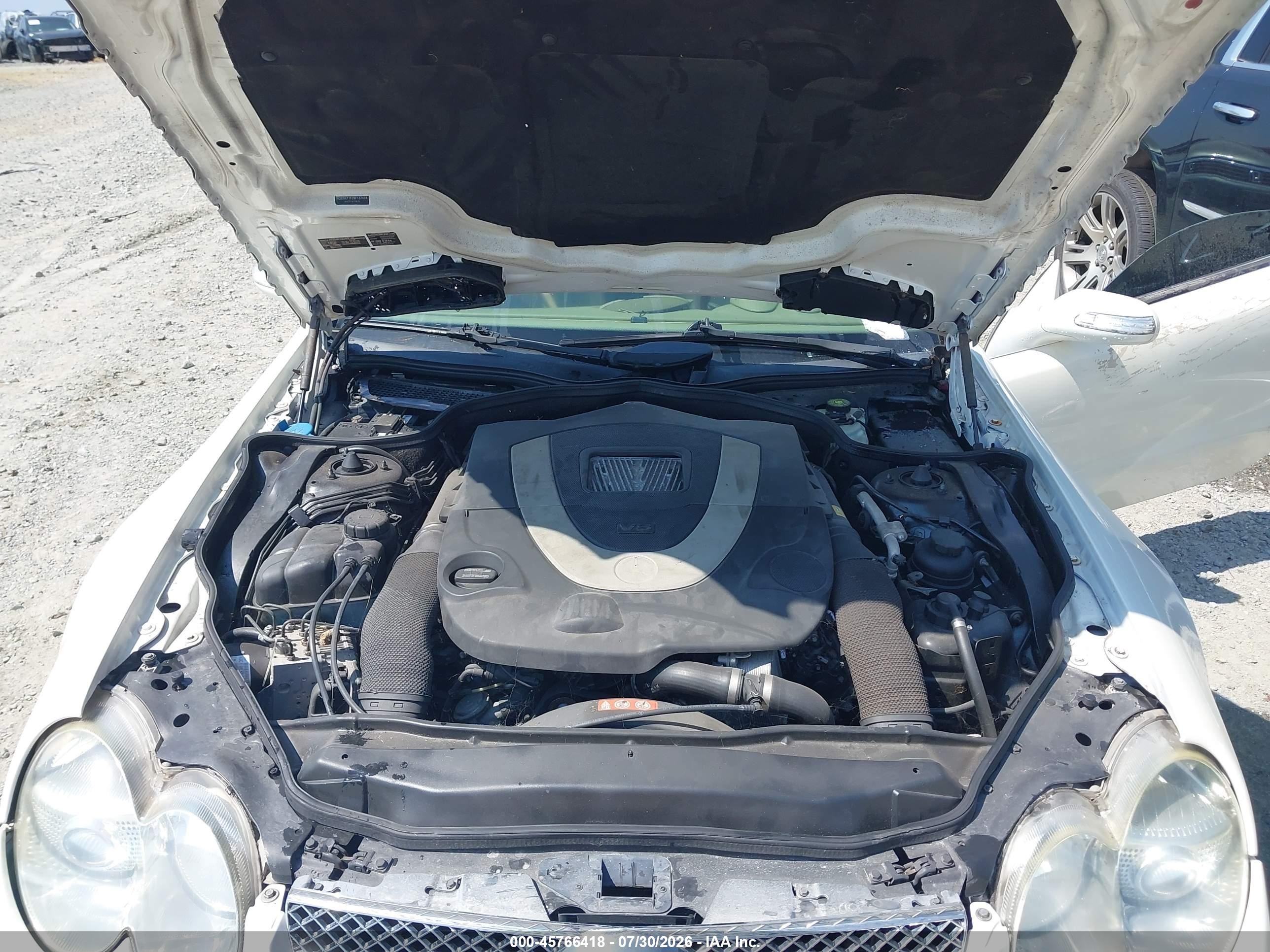 2008 Mercedes-benz Sl 550   Белый vin: WDBSK71F28F137494