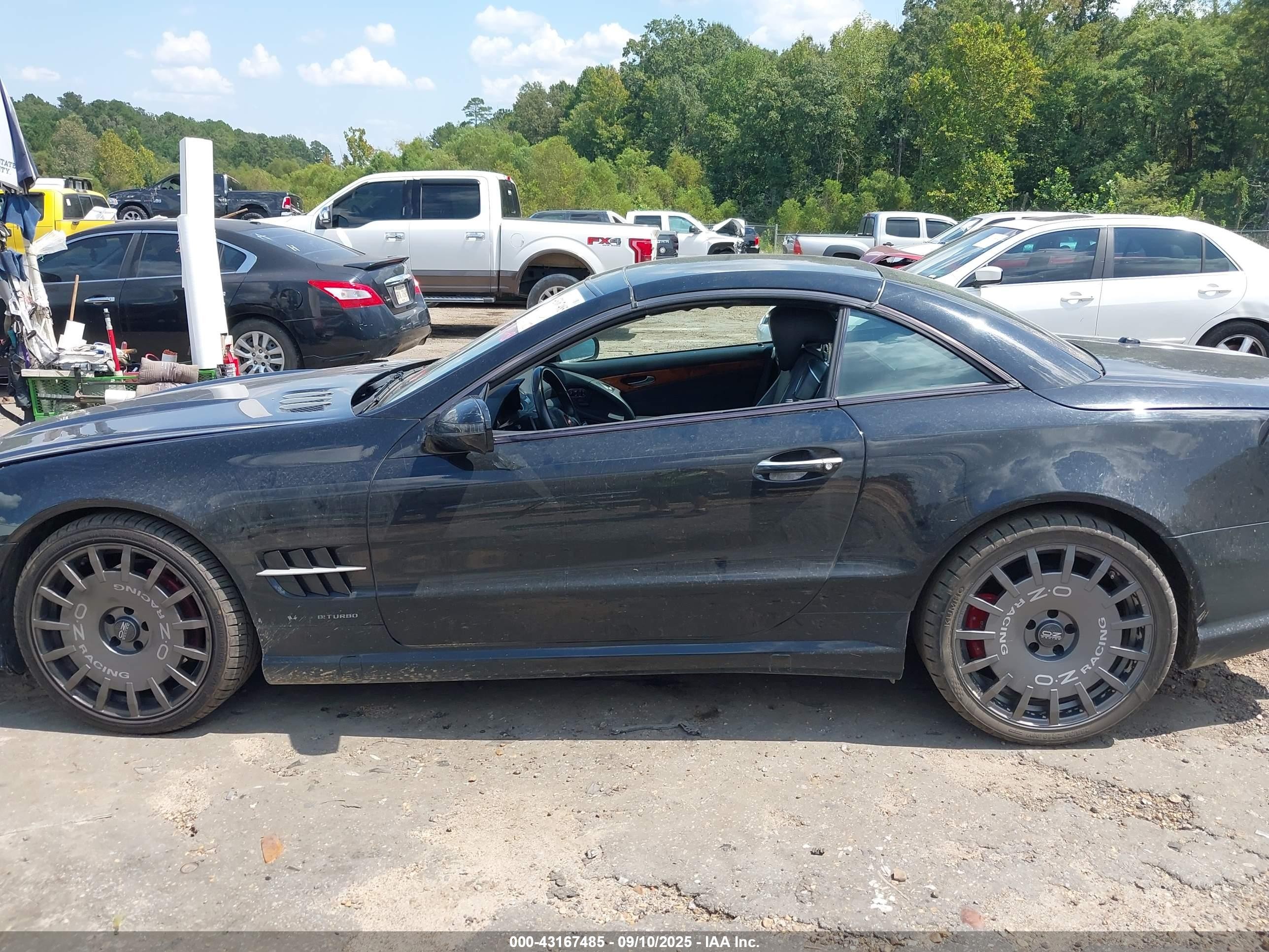 2009 Mercedes-benz Sl 550   Black vin: WDBSK71F29F145760