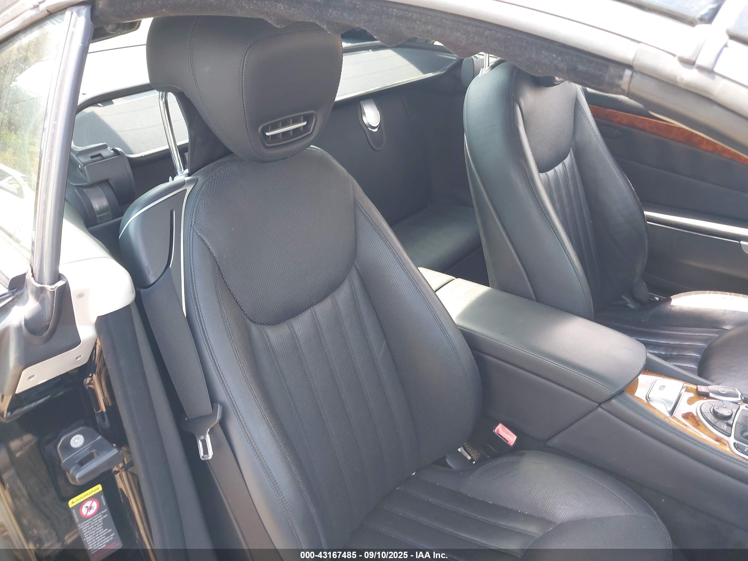 2009 Mercedes-benz Sl 550   Black vin: WDBSK71F29F145760