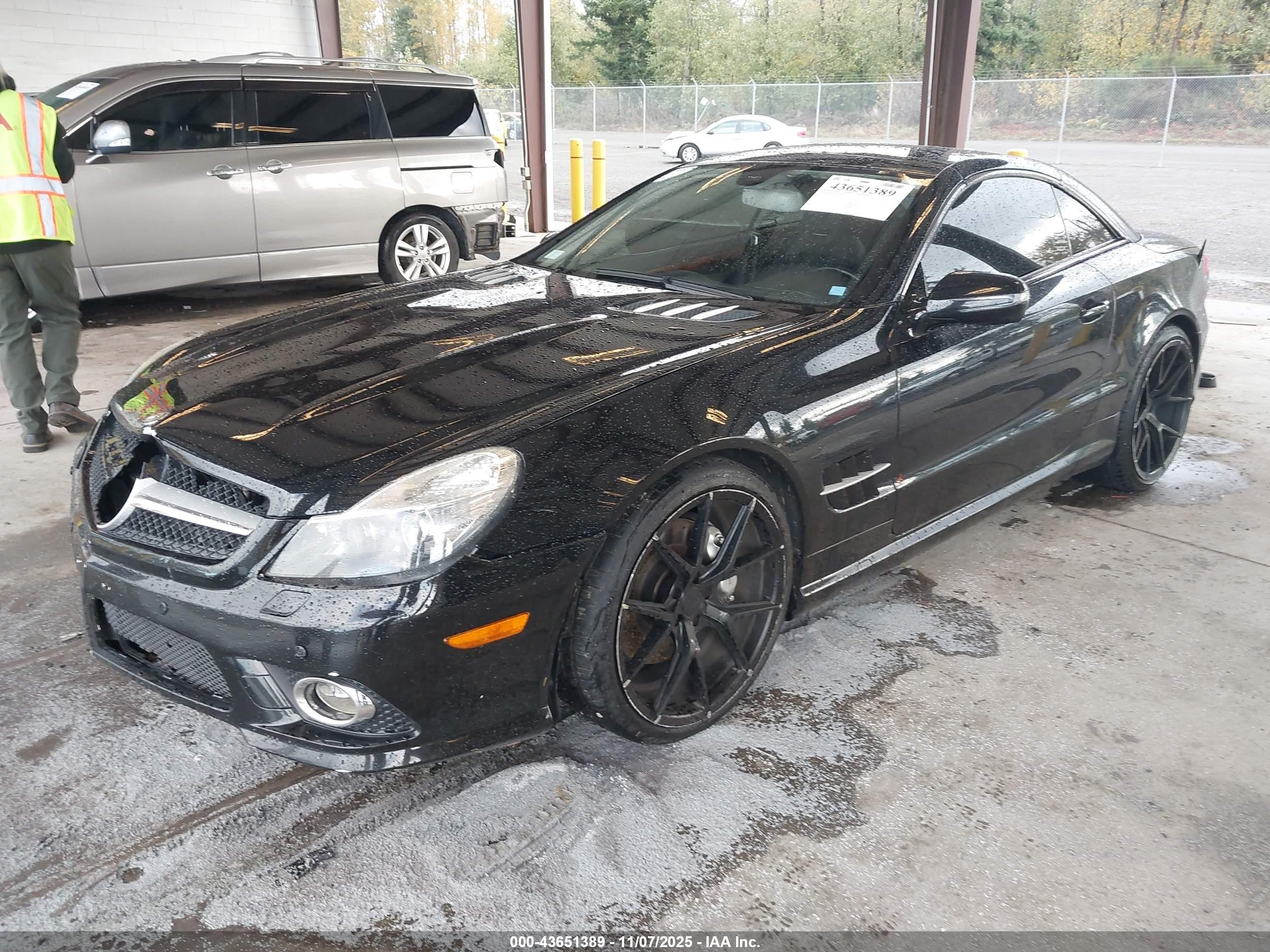 2009 Mercedes-benz Sl 550   Black vin: WDBSK71F29F147282