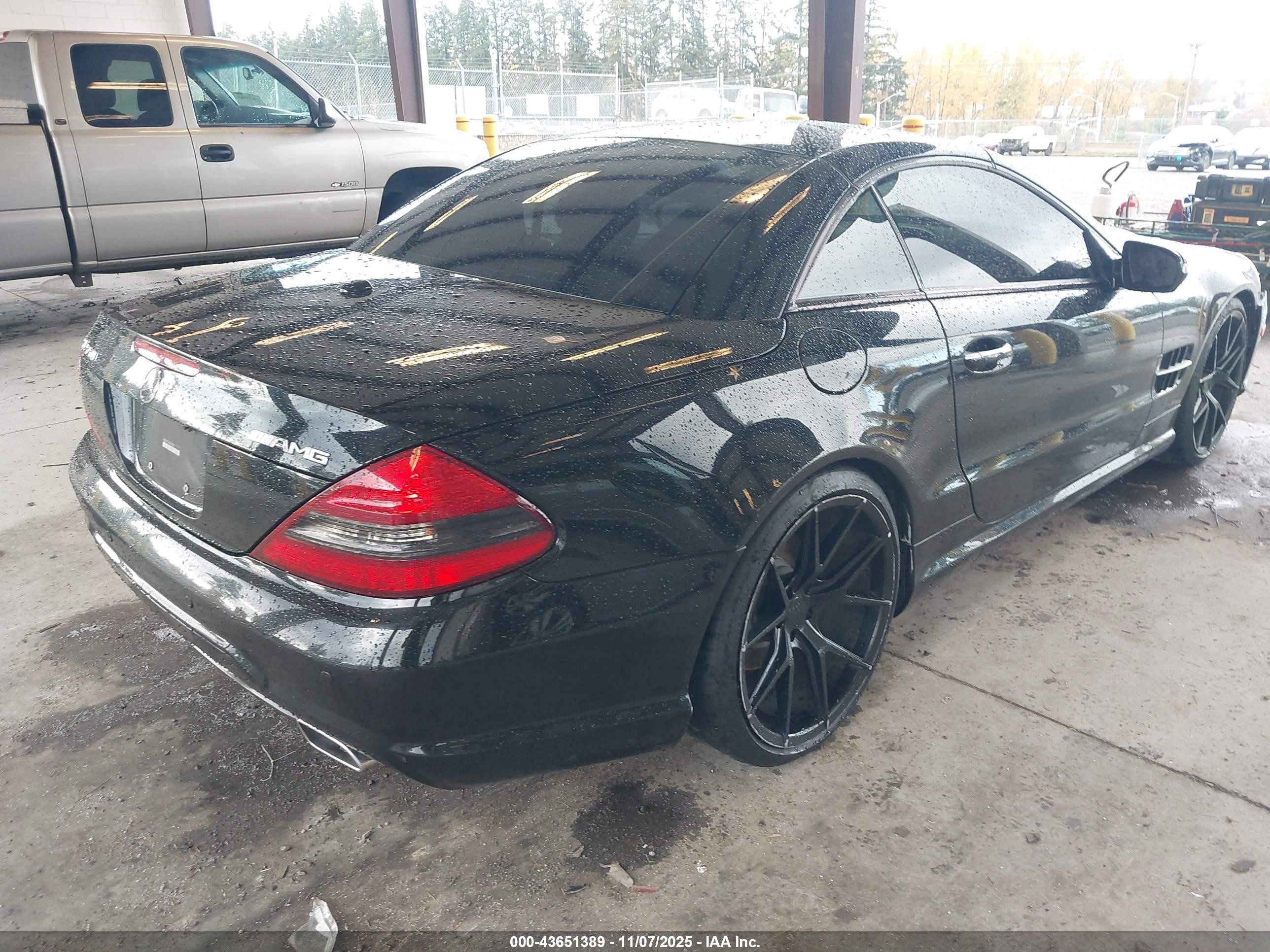 2009 Mercedes-benz Sl 550   Black vin: WDBSK71F29F147282