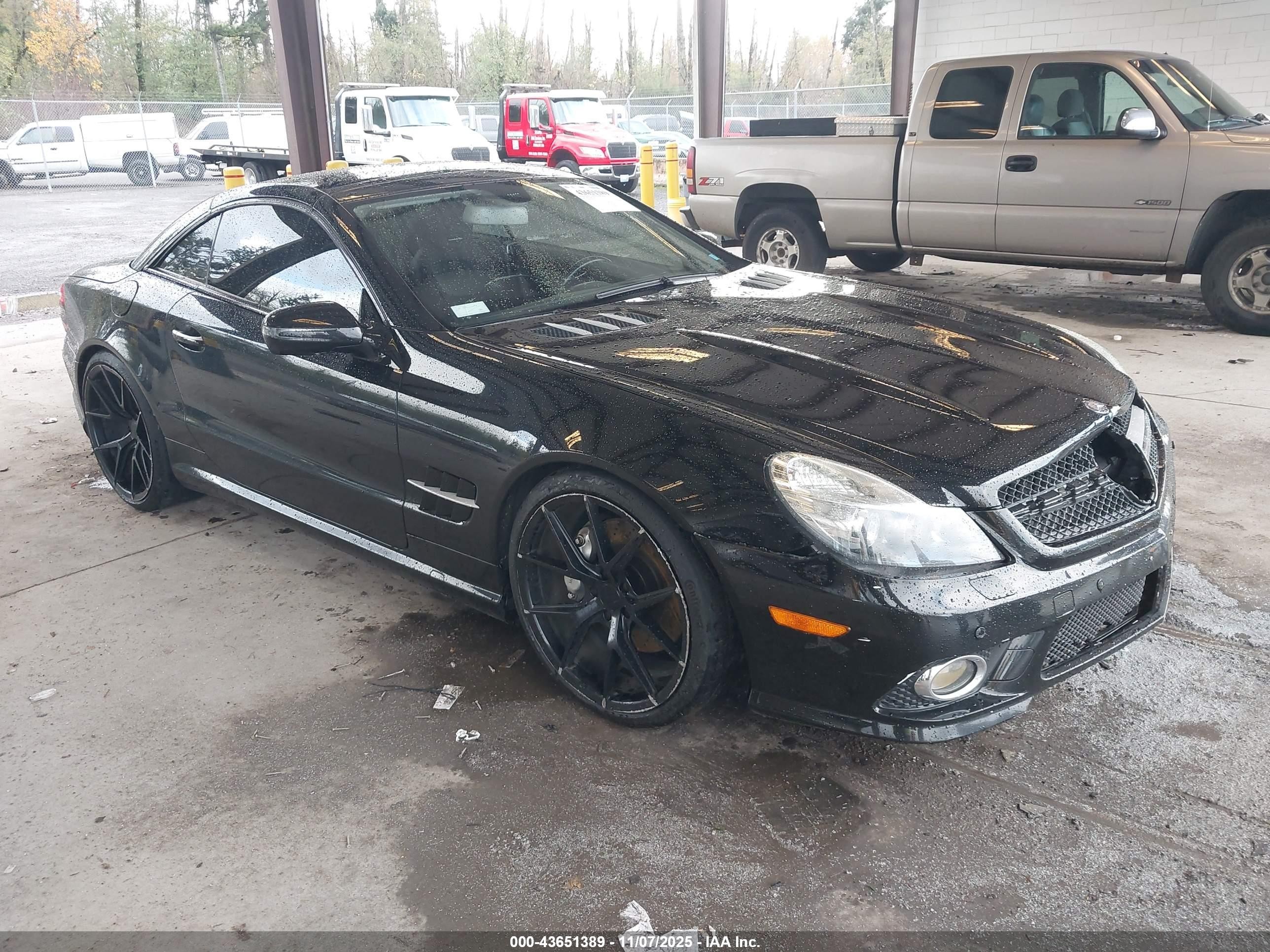 2009 Mercedes-benz Sl 550   Black vin: WDBSK71F29F147282