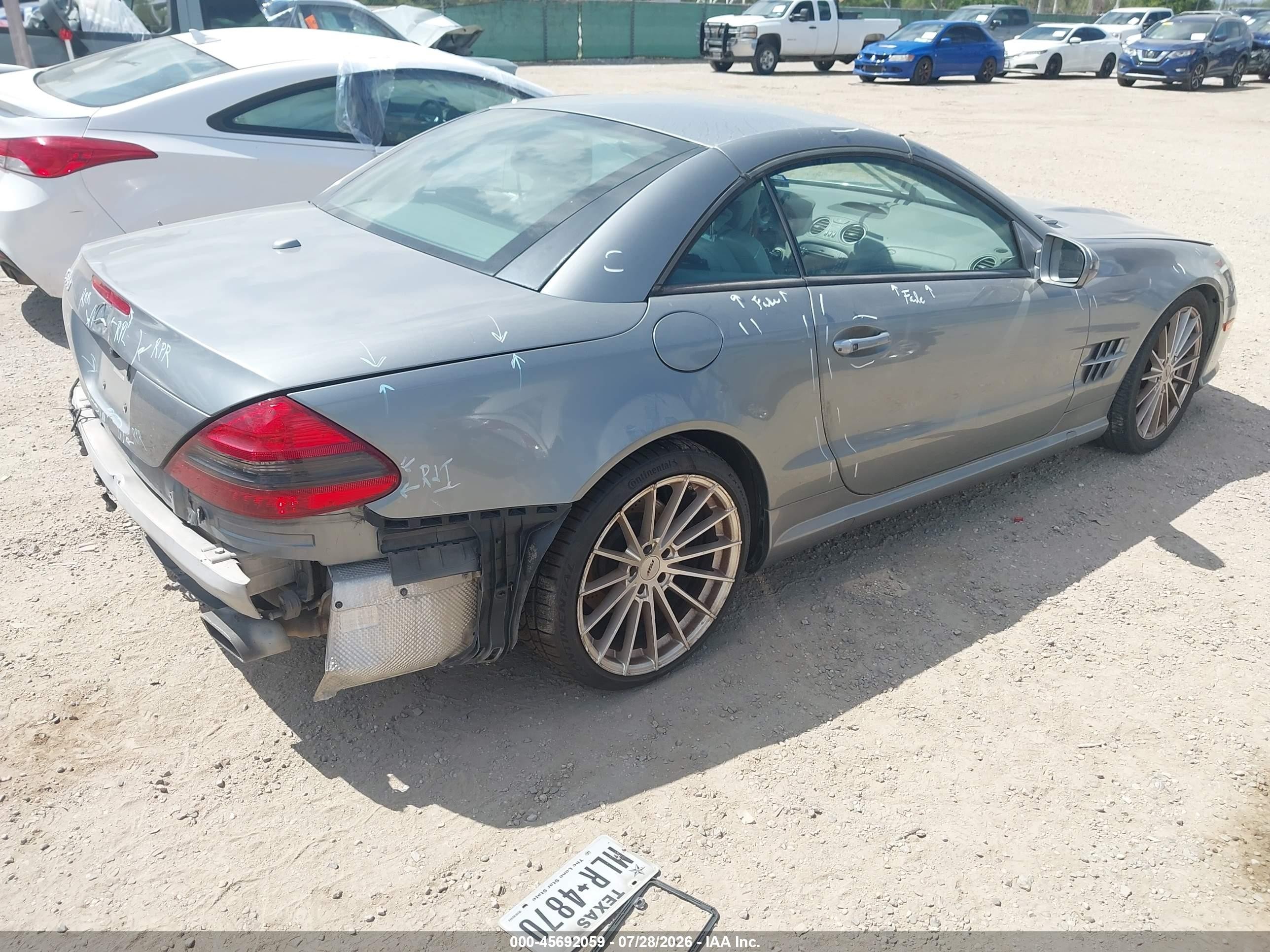 2009 Mercedes-benz Sl 550   Silver vin: WDBSK71F29F151395