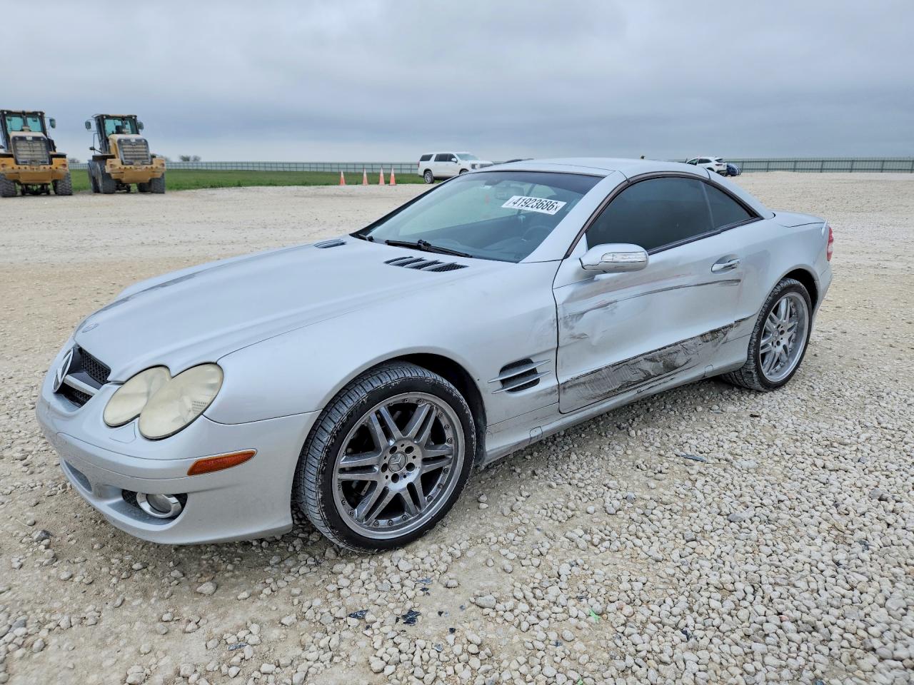 2007 Mercedes-benz Sl 550 Silver vin: WDBSK71F37F122453