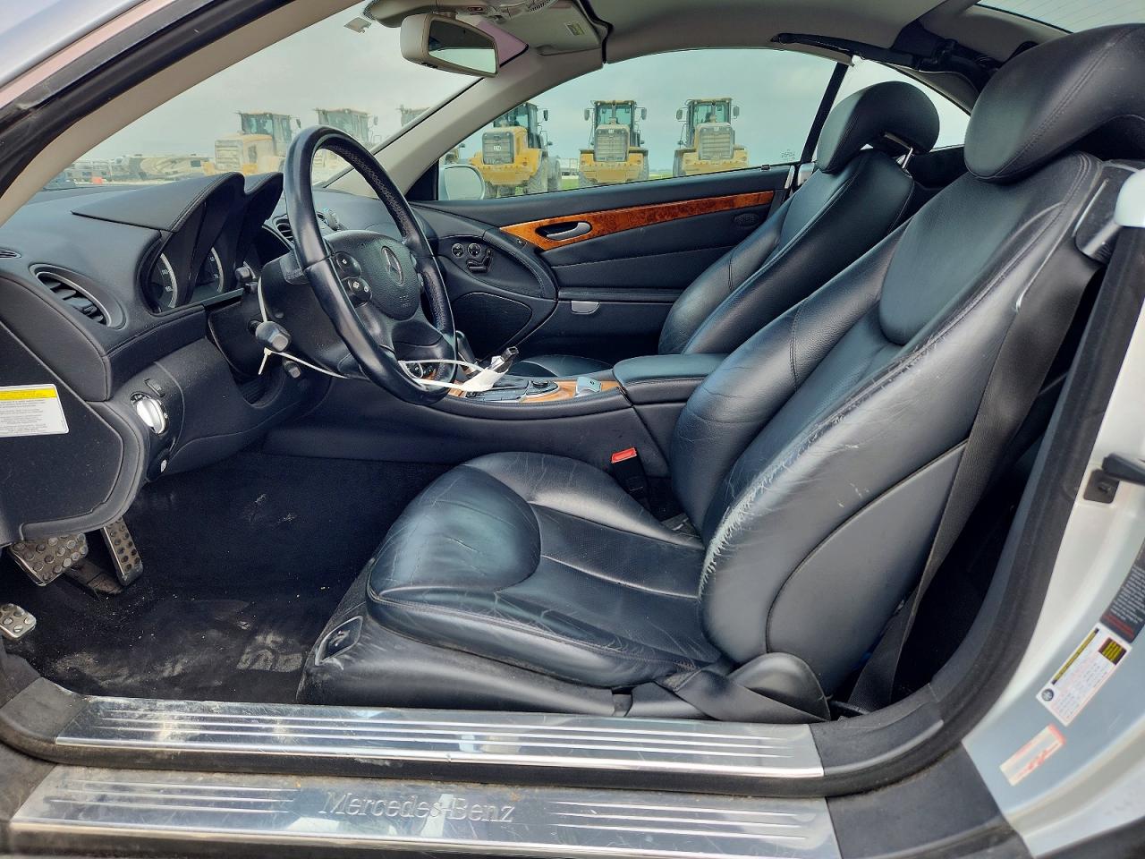2007 Mercedes-benz Sl 550 Silver vin: WDBSK71F37F122453