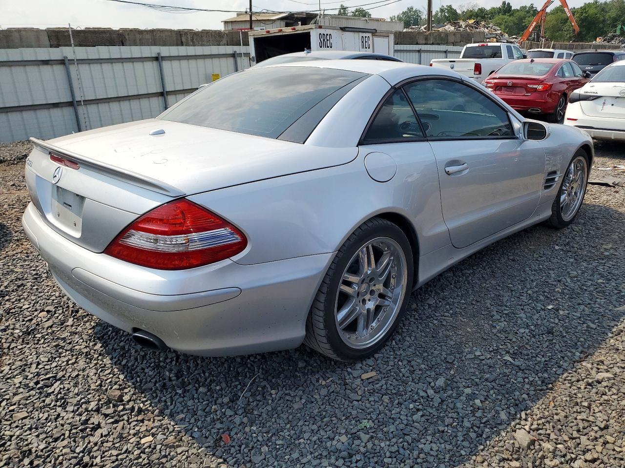 2007 Mercedes-benz Sl 550 Silver vin: WDBSK71F37F122453