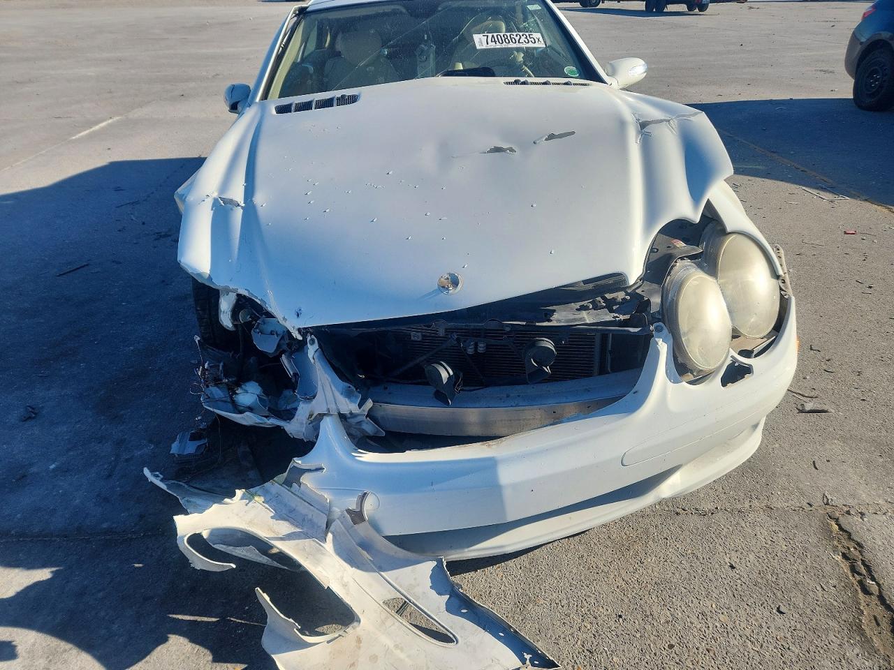 2007 Mercedes-benz Sl 550 White vin: WDBSK71F37F123215