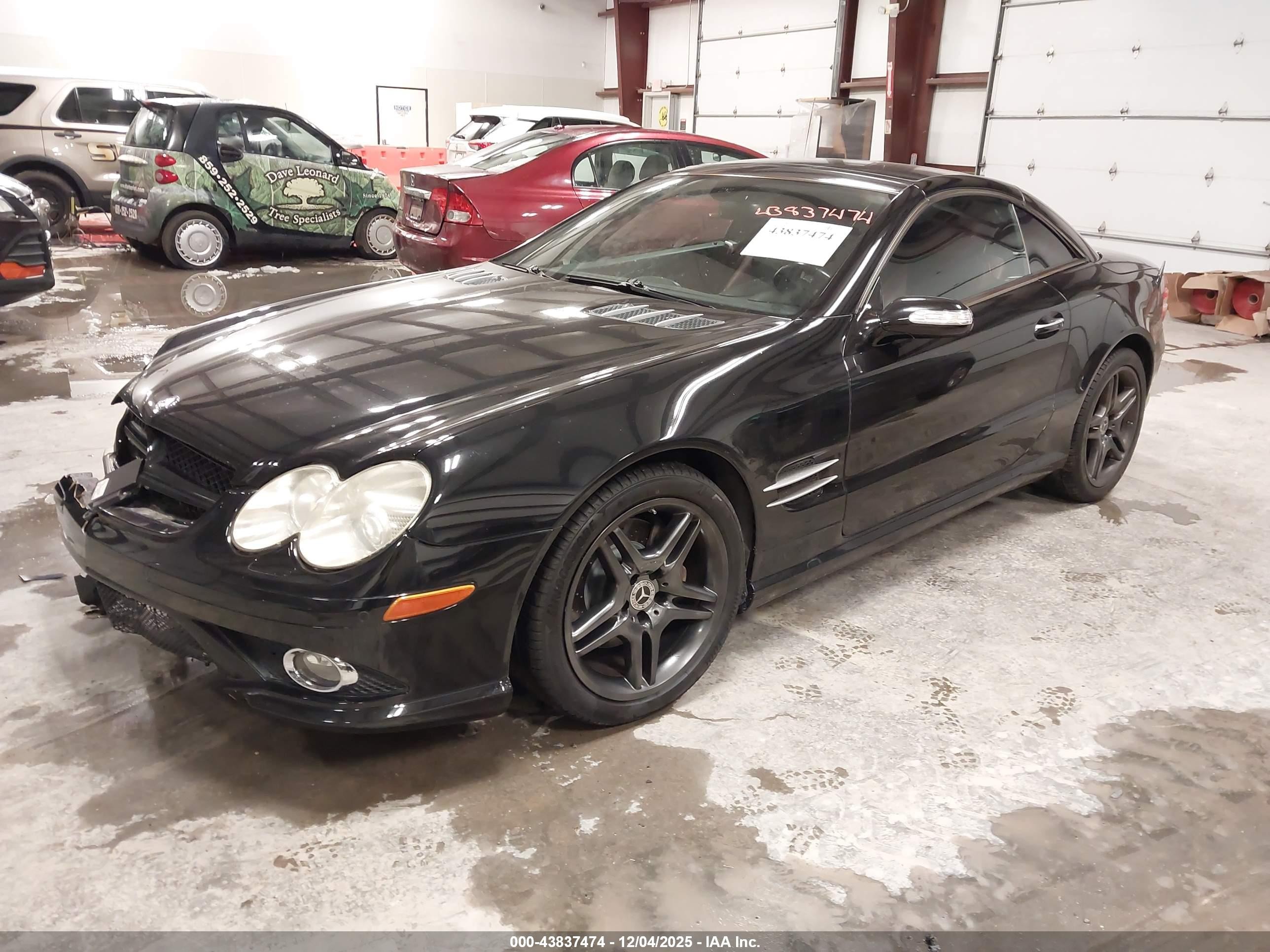 2007 Mercedes-benz Sl 550   Black vin: WDBSK71F37F126695