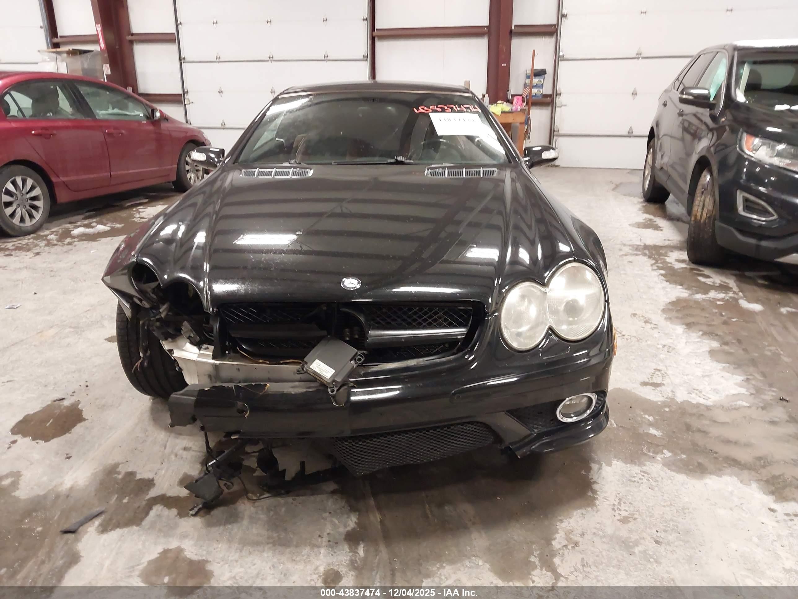 2007 Mercedes-benz Sl 550   Black vin: WDBSK71F37F126695