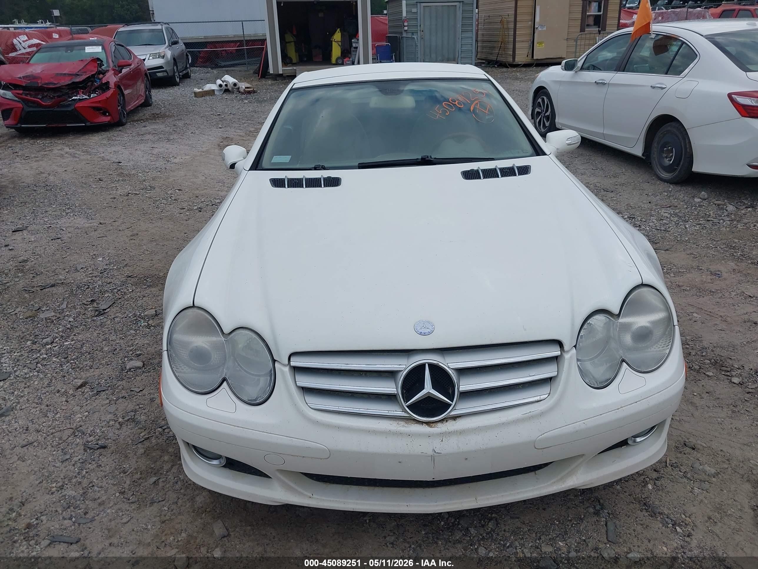 2007 Mercedes-benz Sl 550   Белый vin: WDBSK71F37F127507