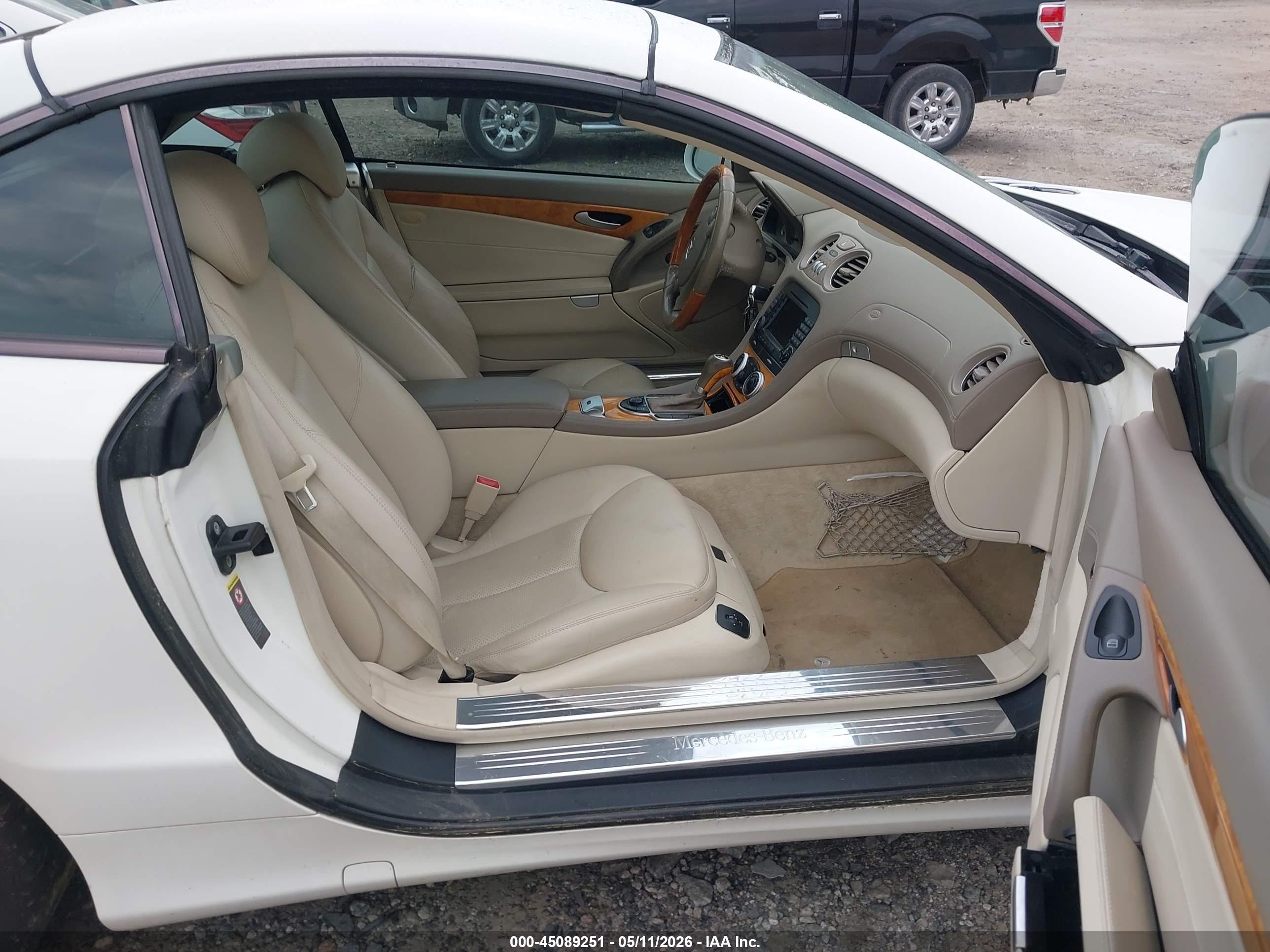 2007 Mercedes-benz Sl 550   Белый vin: WDBSK71F37F127507