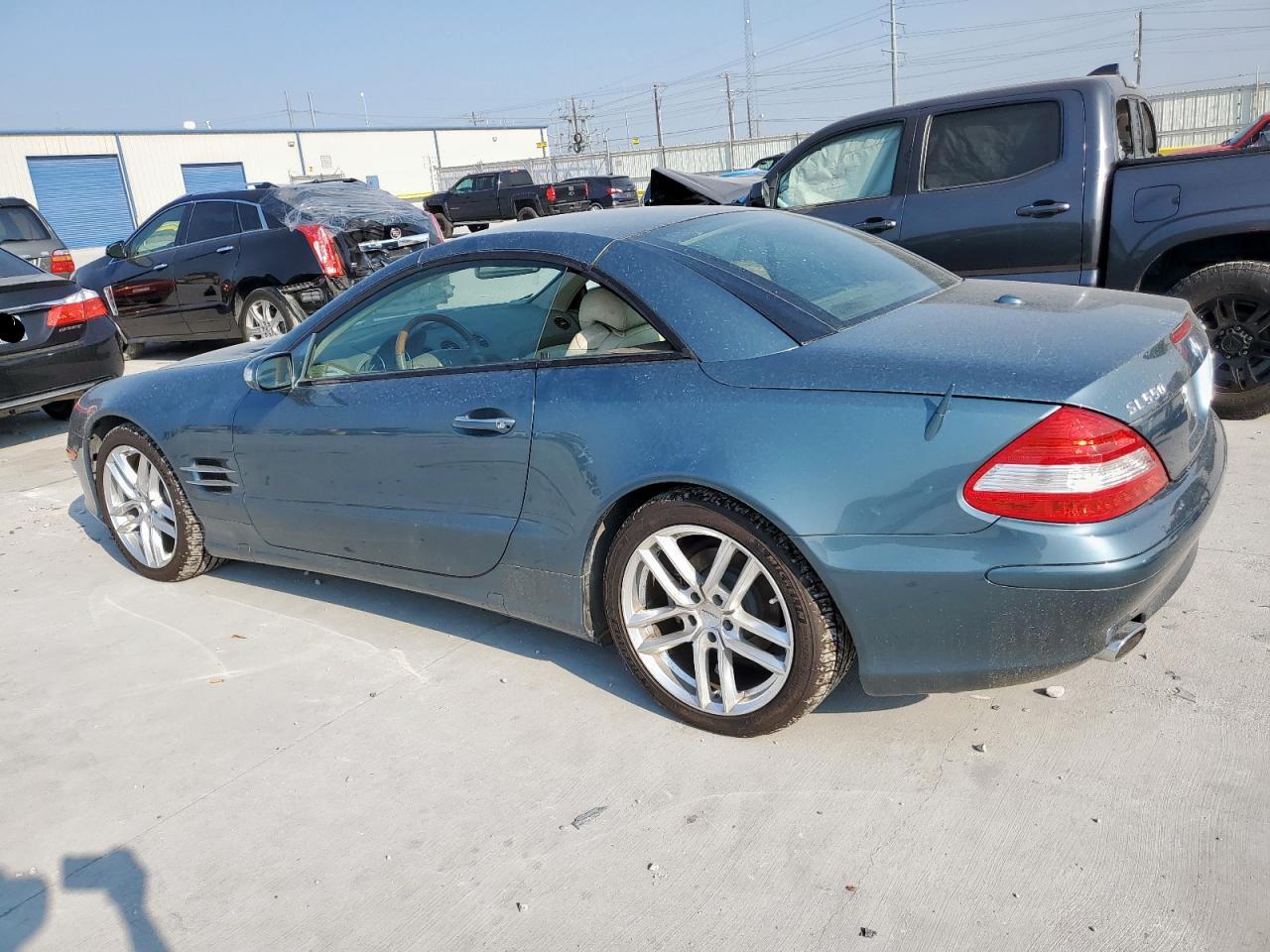 2007 Mercedes-benz Sl 550 Blue vin: WDBSK71F37F131119