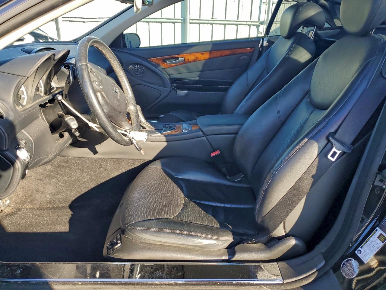 2007 Mercedes-benz Sl 550 Черный vin: WDBSK71F37F131976