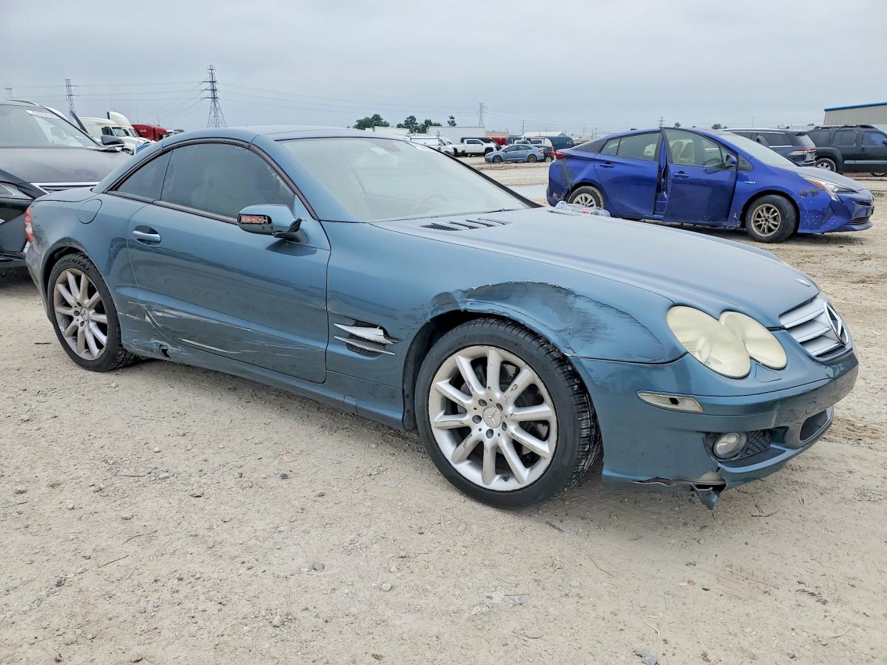 2007 Mercedes-benz Sl 550 Blue vin: WDBSK71F37F132741