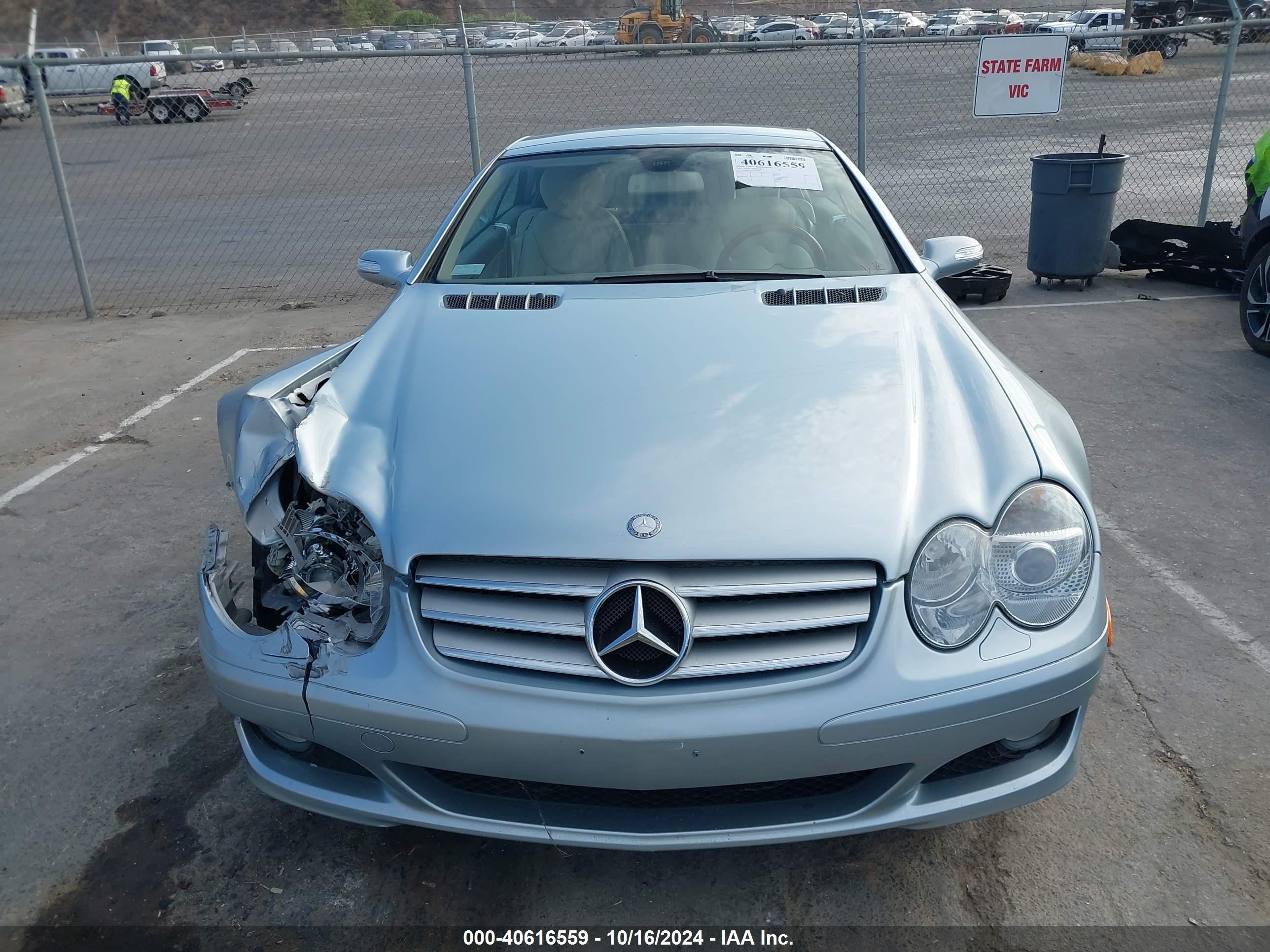 2007 Mercedes-benz Sl 550   Blue vin: WDBSK71F37F132867