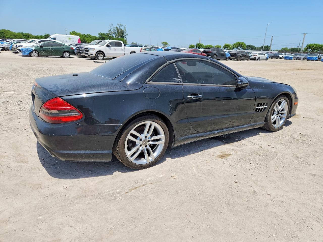 2009 Mercedes-benz Sl 550 Black vin: WDBSK71F39F150238