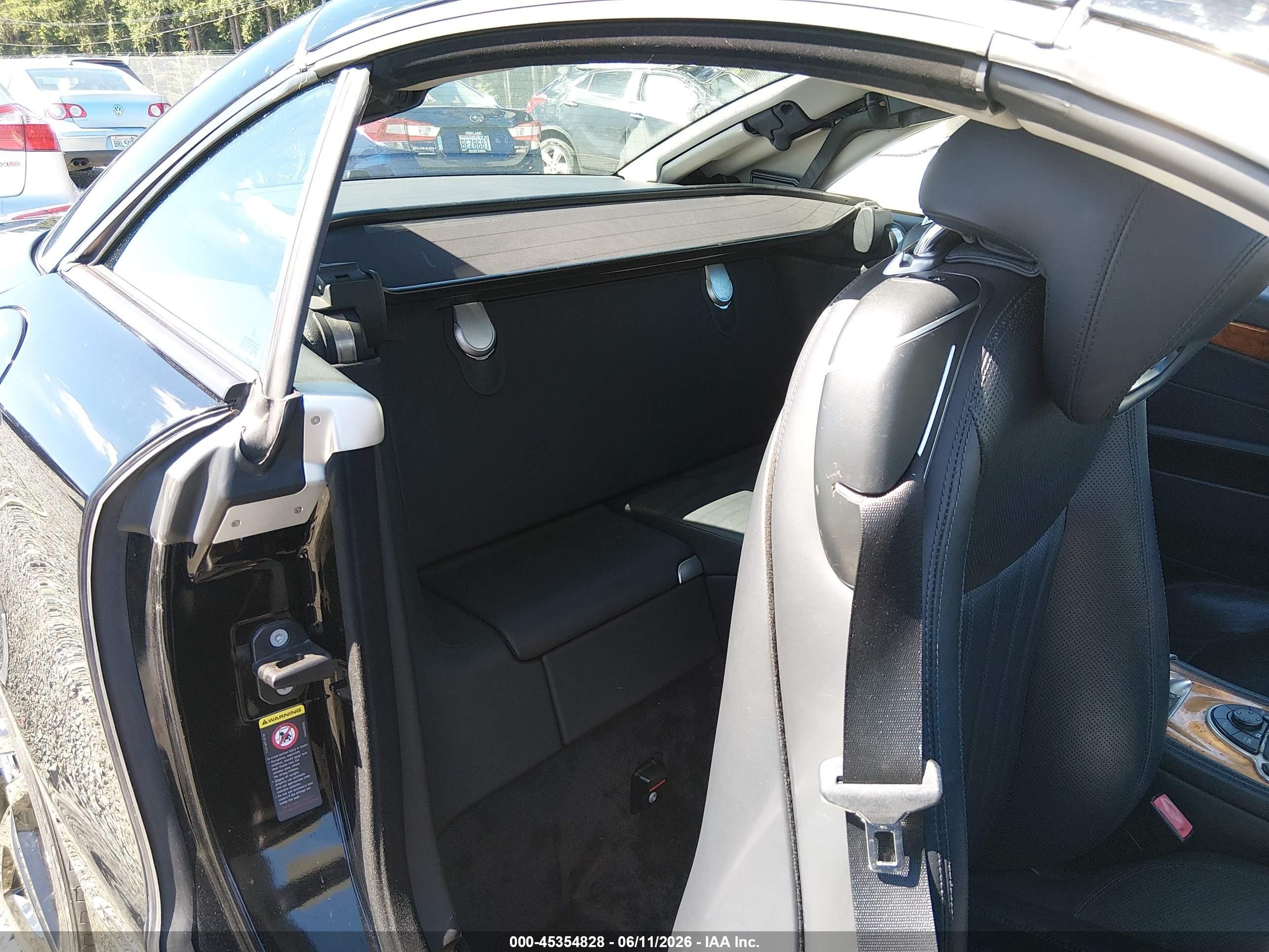 2009 Mercedes-benz Sl 550   Black vin: WDBSK71F39F152975