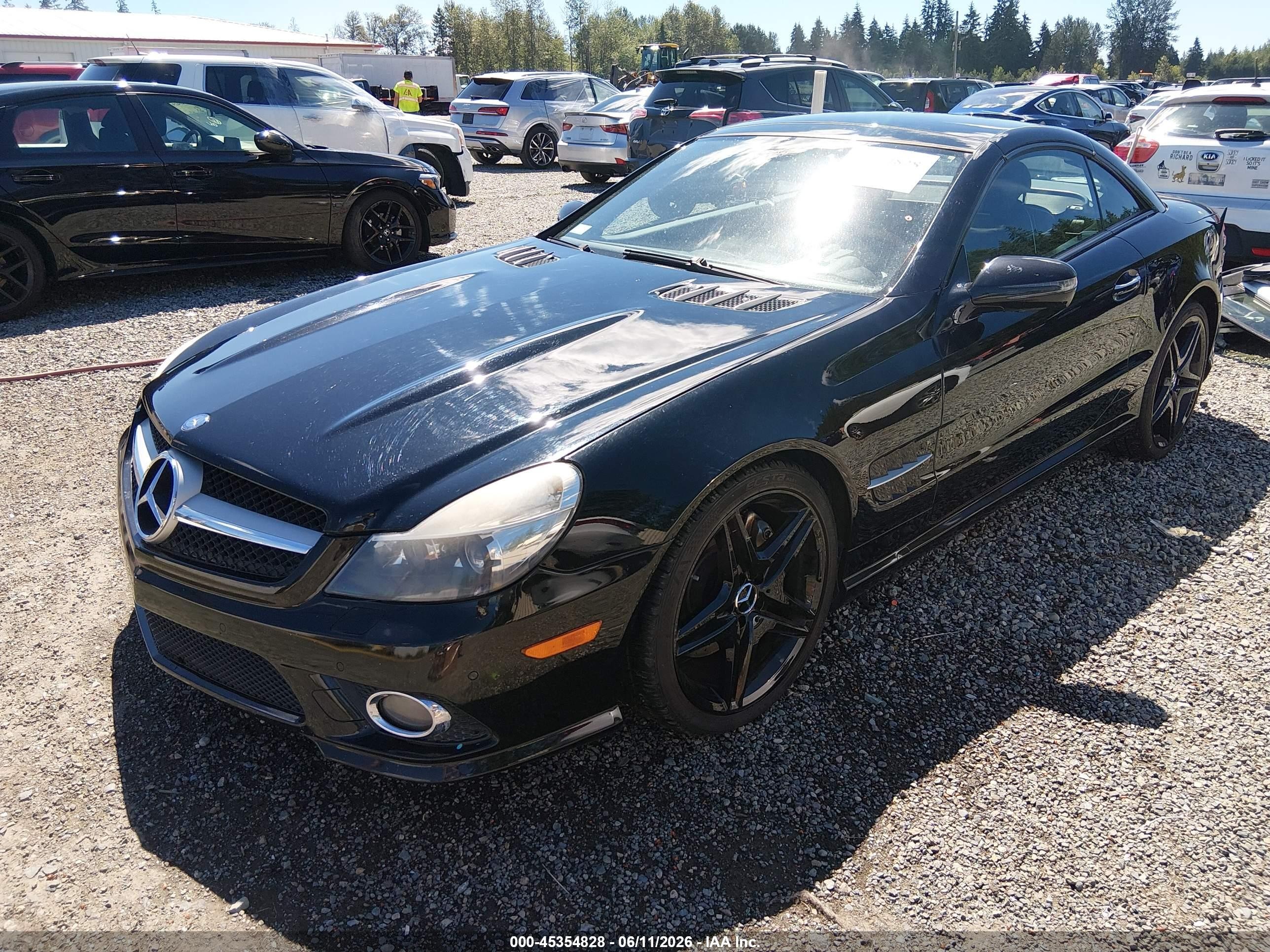 2009 Mercedes-benz Sl 550   Black vin: WDBSK71F39F152975