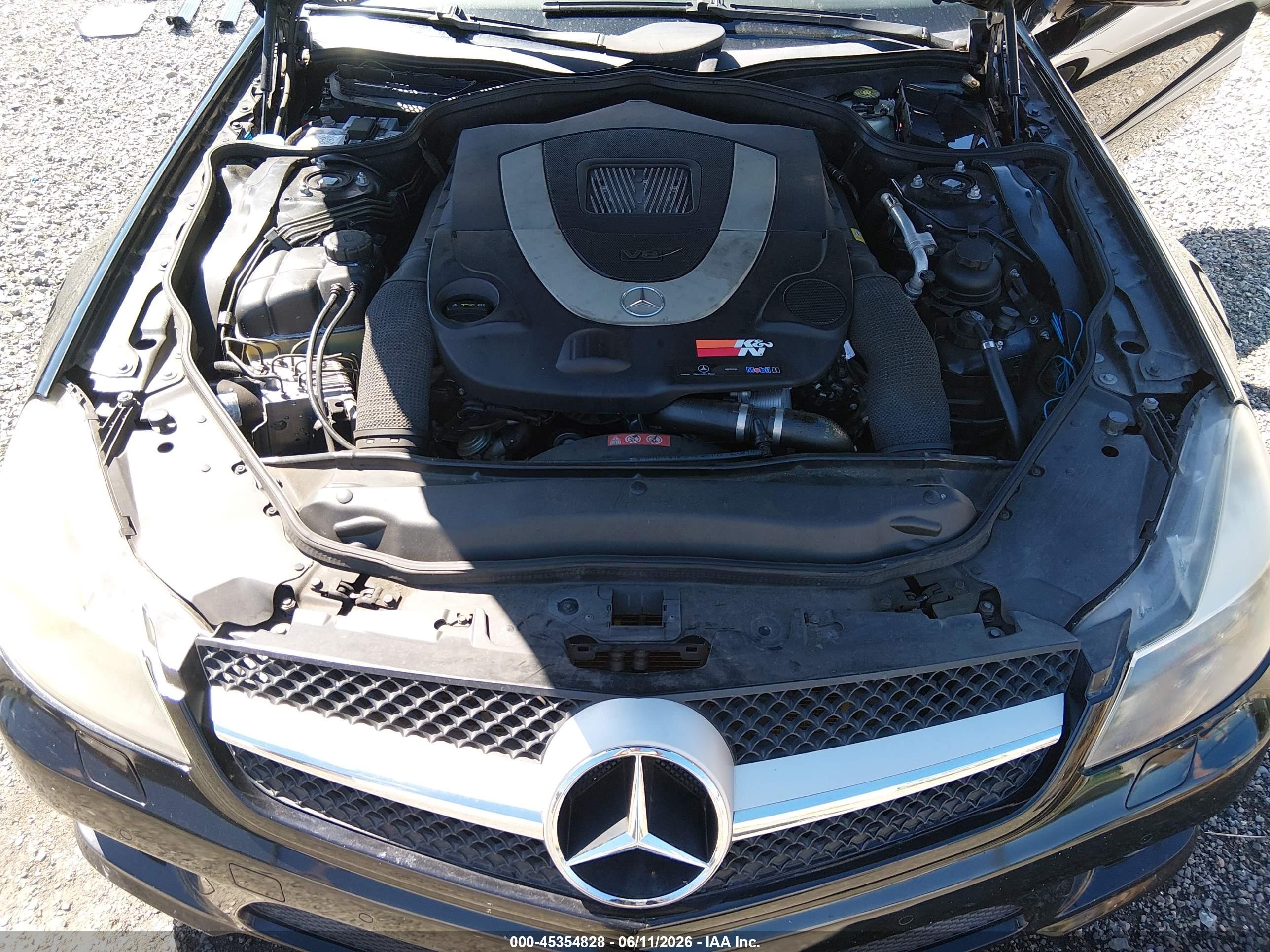 2009 Mercedes-benz Sl 550   Black vin: WDBSK71F39F152975