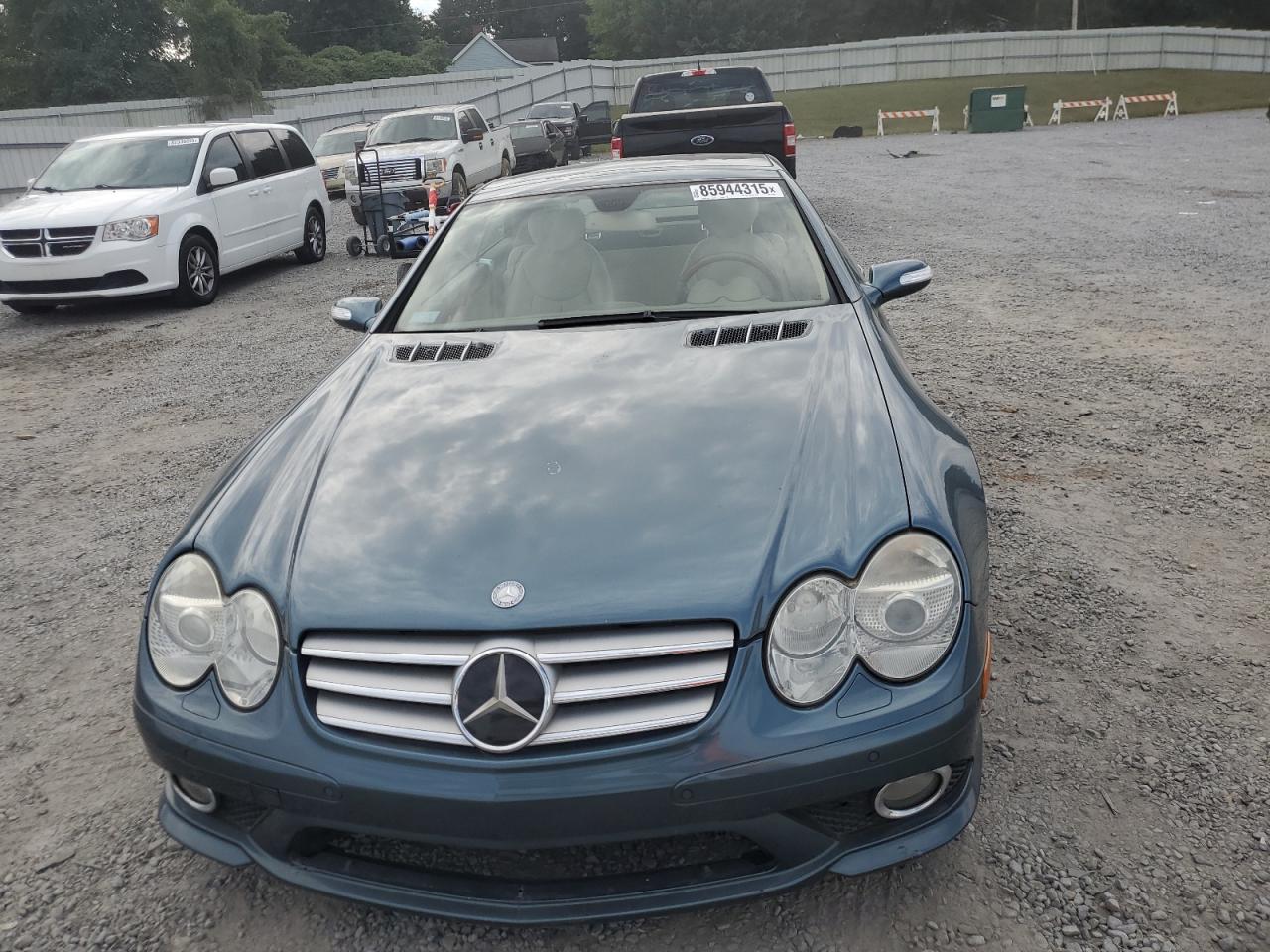 2007 Mercedes-benz Sl 550 Blue vin: WDBSK71F47F121005