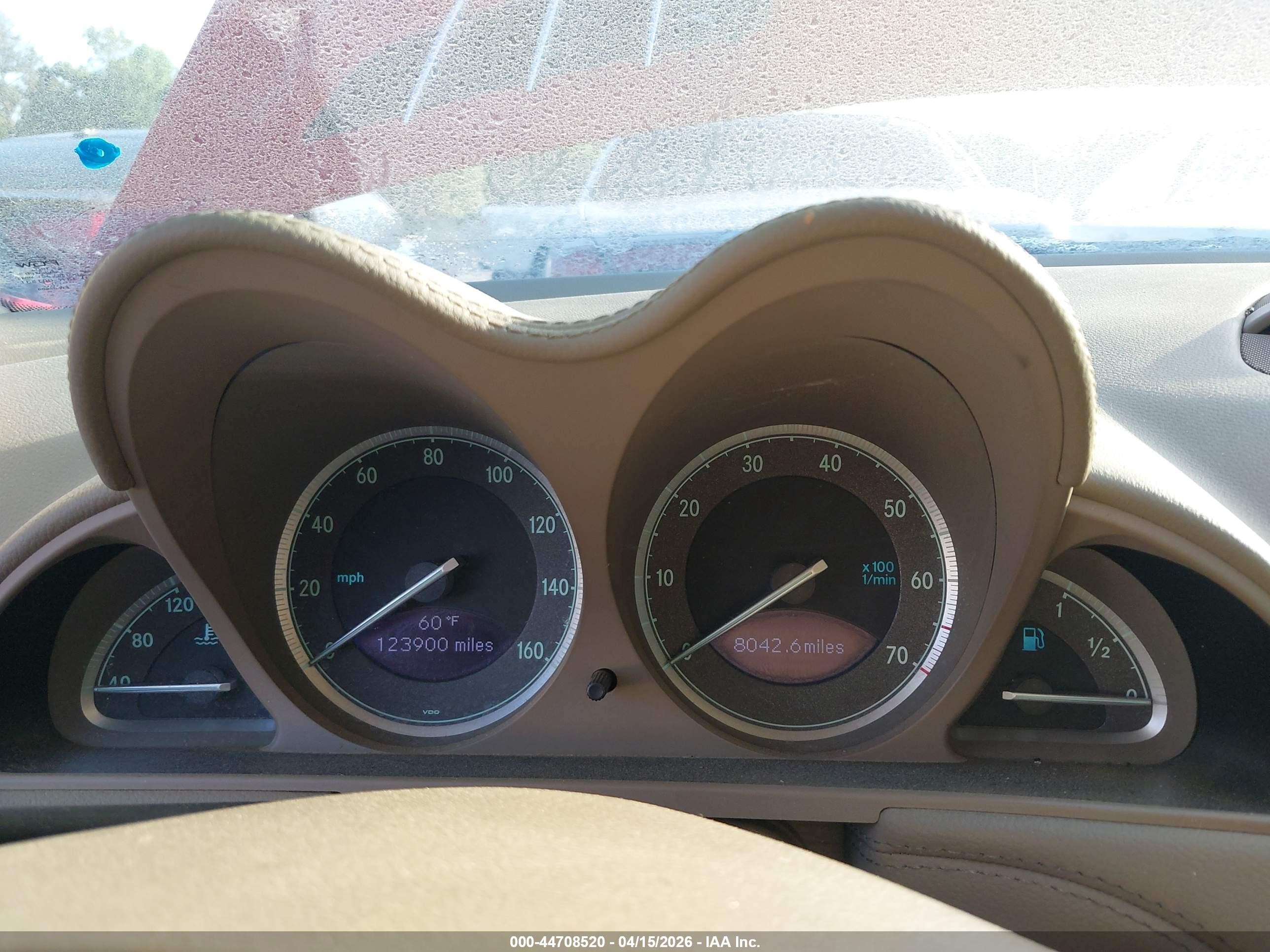 2007 Mercedes-benz Sl 550   Красный vin: WDBSK71F47F124390