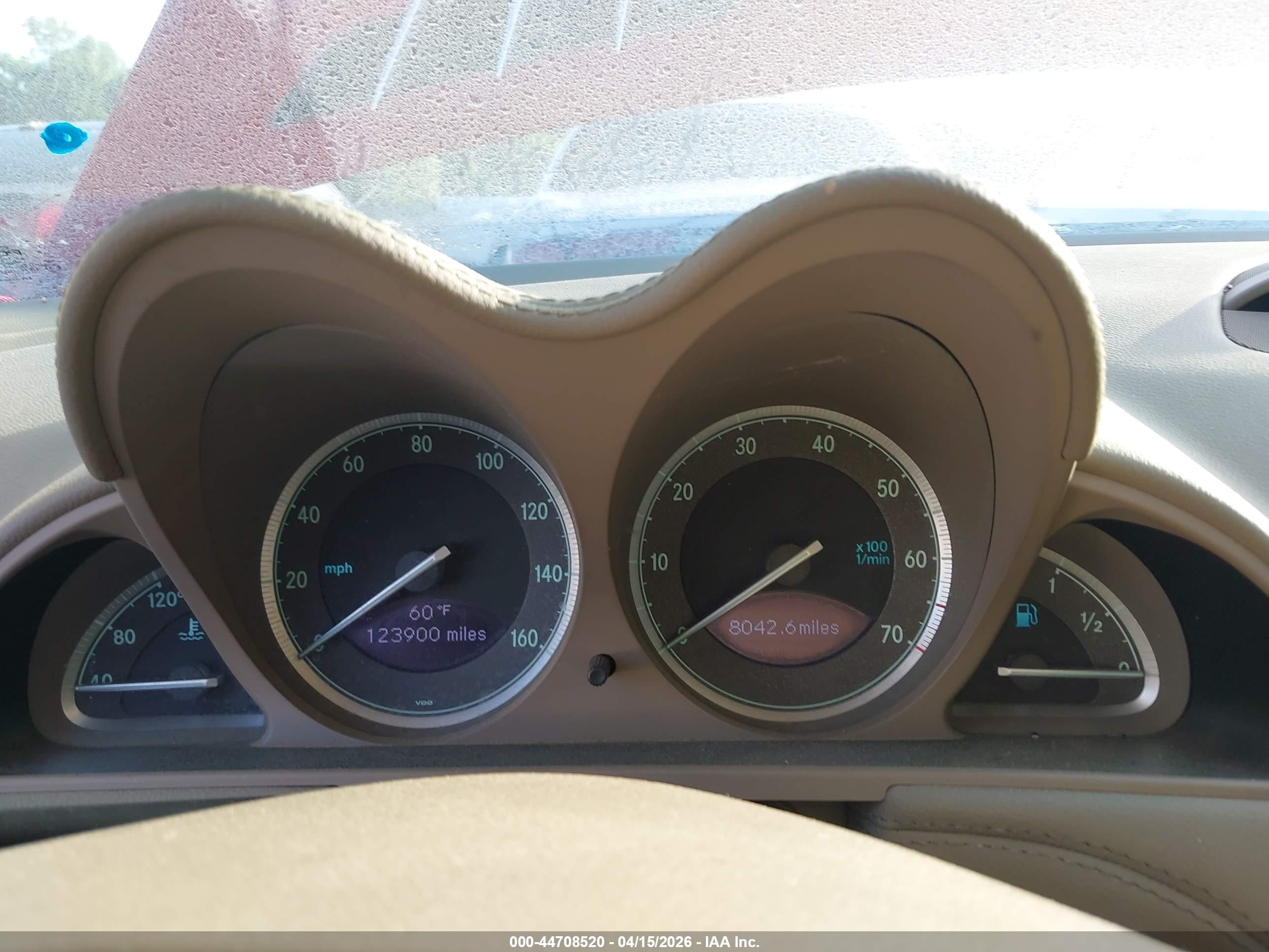 2007 Mercedes-benz Sl 550   Красный vin: WDBSK71F47F124390