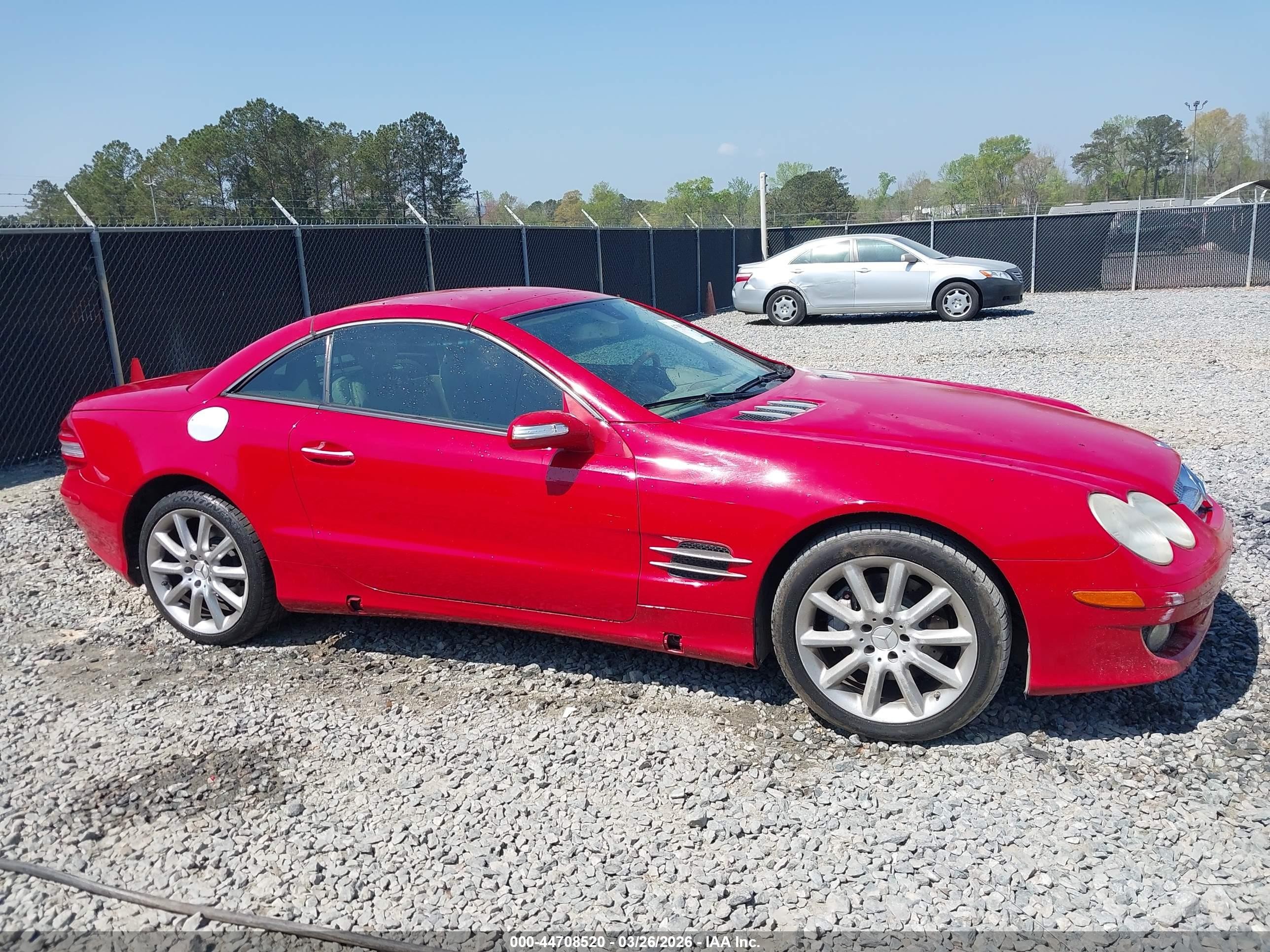 2007 Mercedes-benz Sl 550   Красный vin: WDBSK71F47F124390