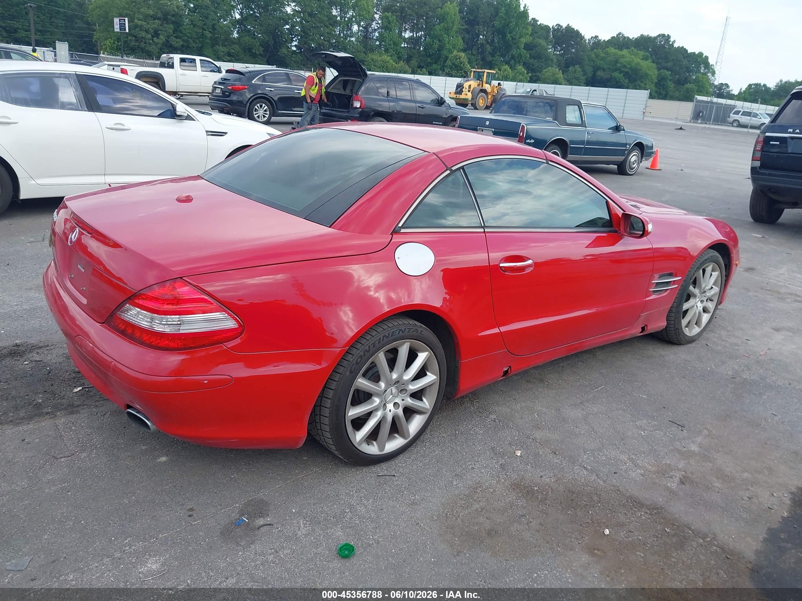 2007 Mercedes-benz Sl 550   Red vin: WDBSK71F47F124390