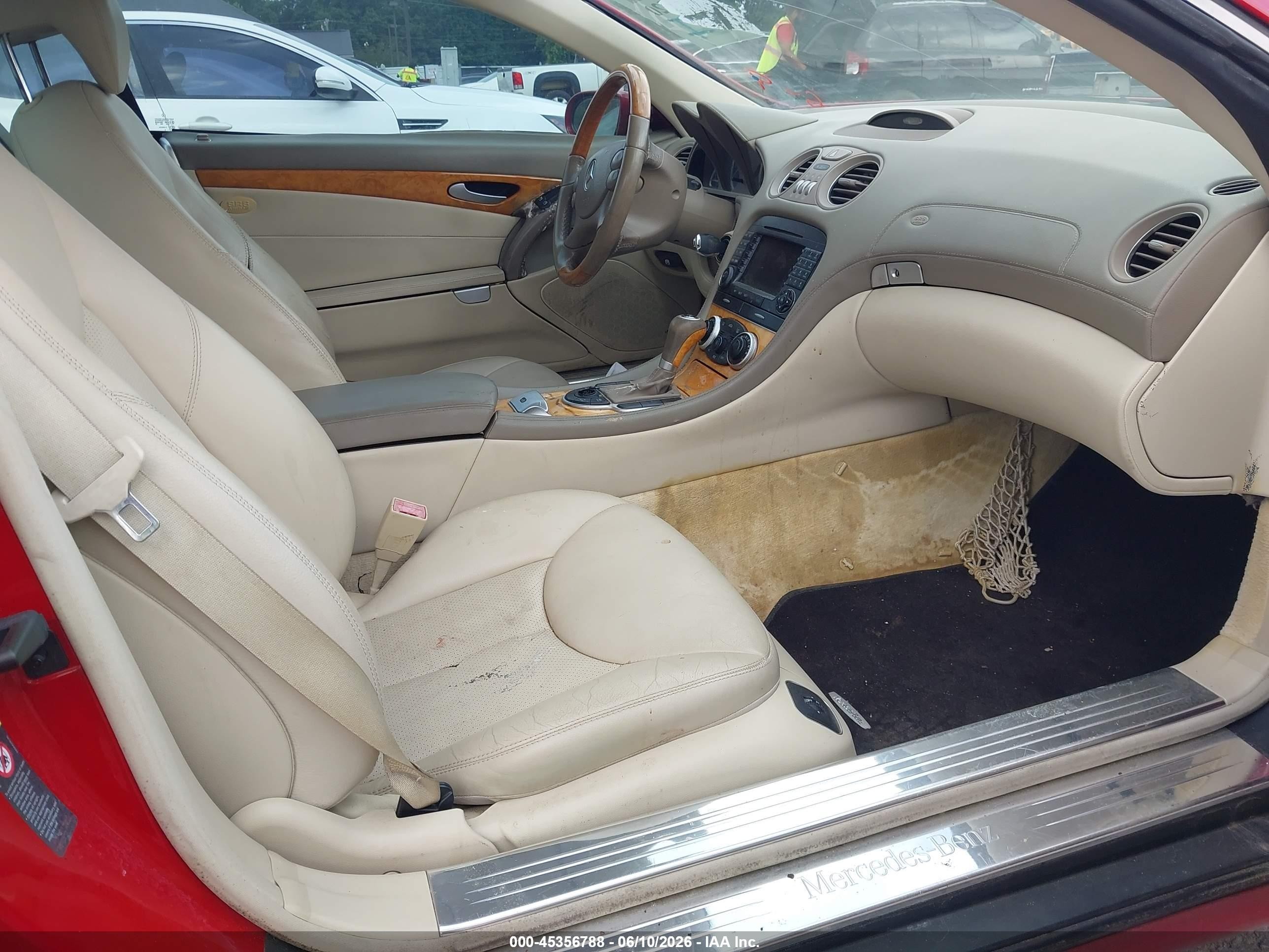 2007 Mercedes-benz Sl 550   Red vin: WDBSK71F47F124390