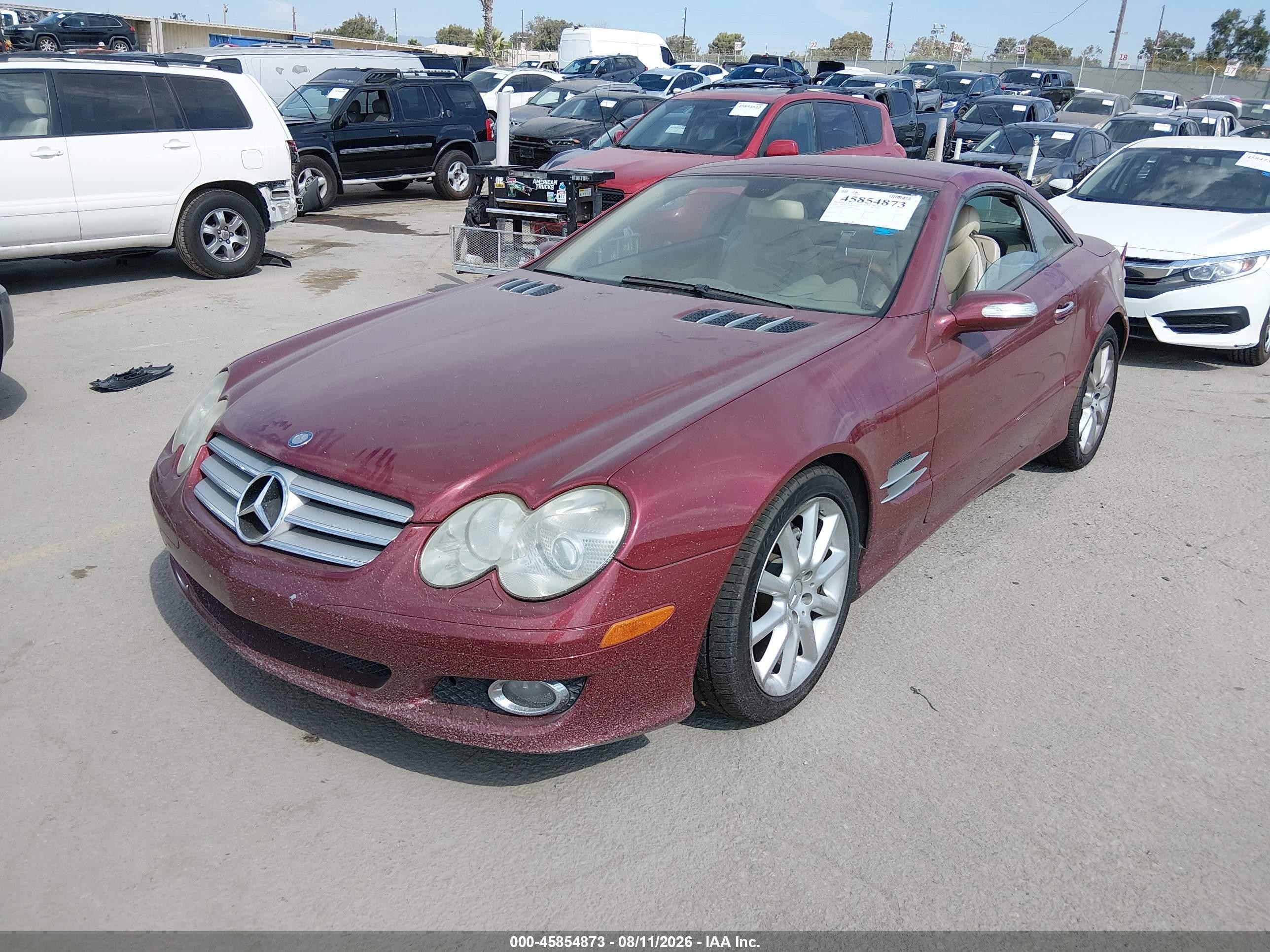 2007 Mercedes-benz Sl 550   Maroon vin: WDBSK71F47F129542