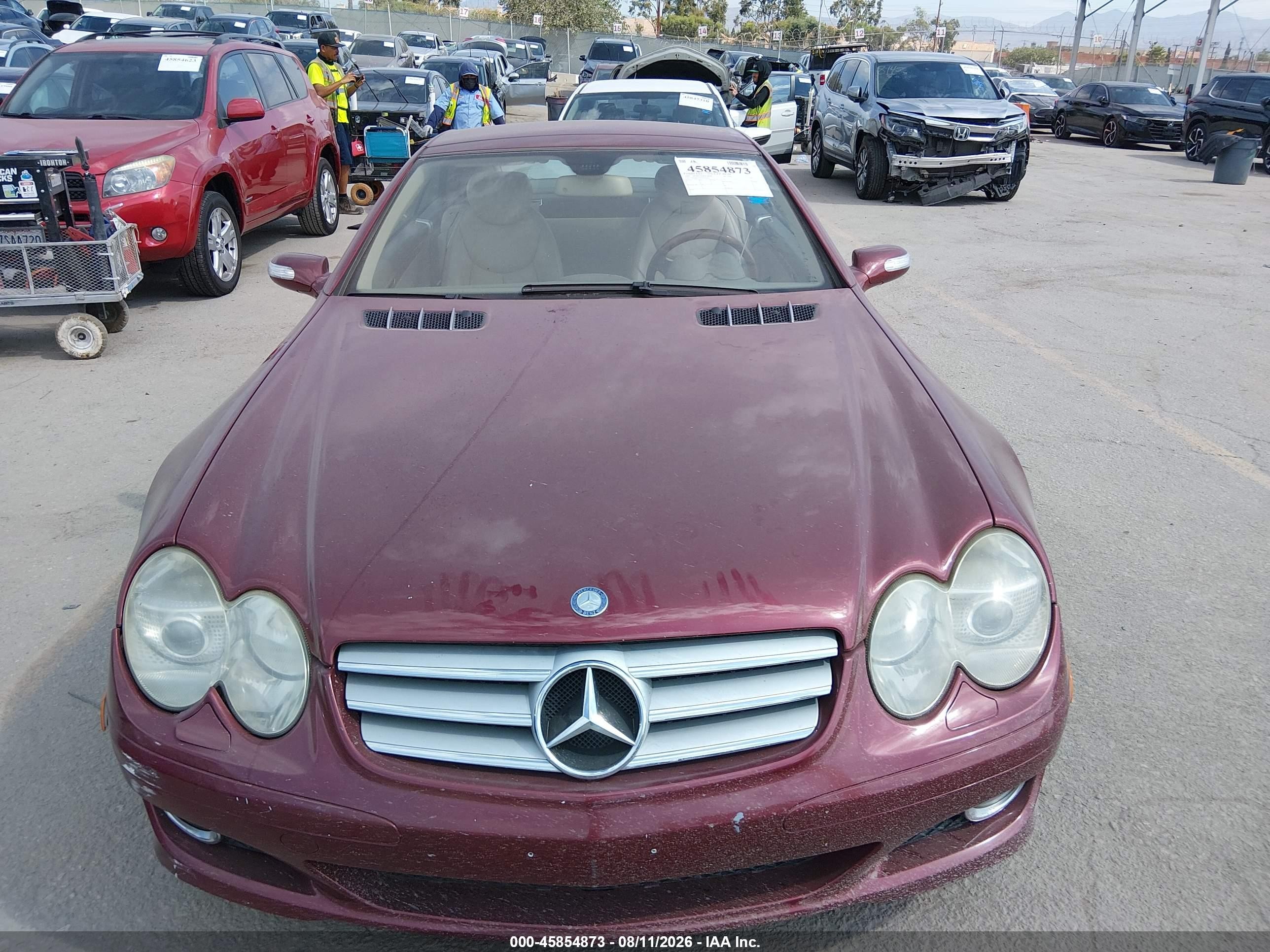 2007 Mercedes-benz Sl 550   Maroon vin: WDBSK71F47F129542