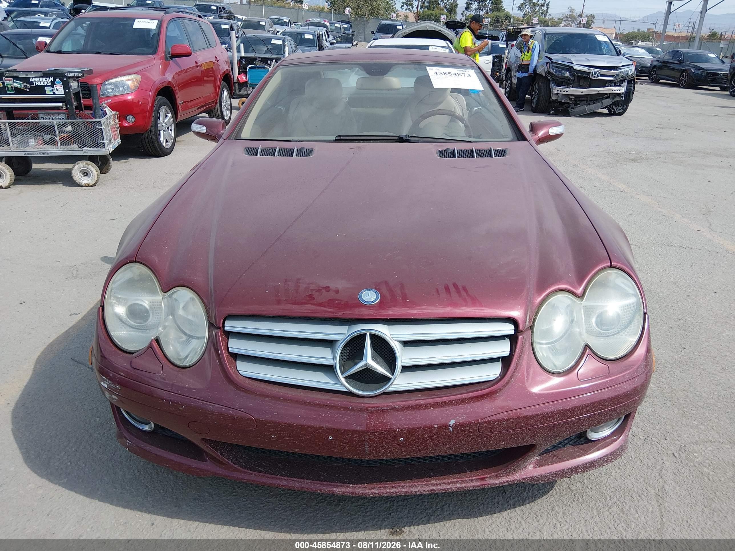 2007 Mercedes-benz Sl 550   Maroon vin: WDBSK71F47F129542