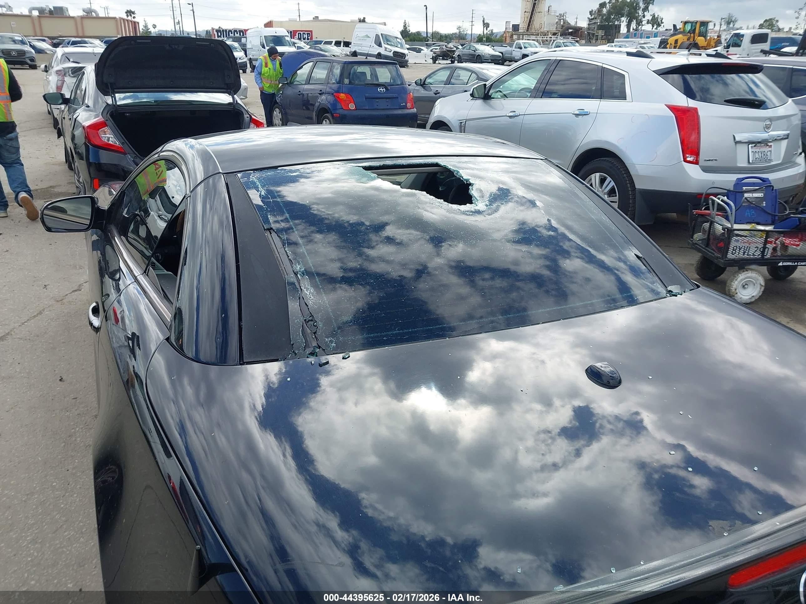 2009 Mercedes-benz Sl 550   Black vin: WDBSK71F49F142309