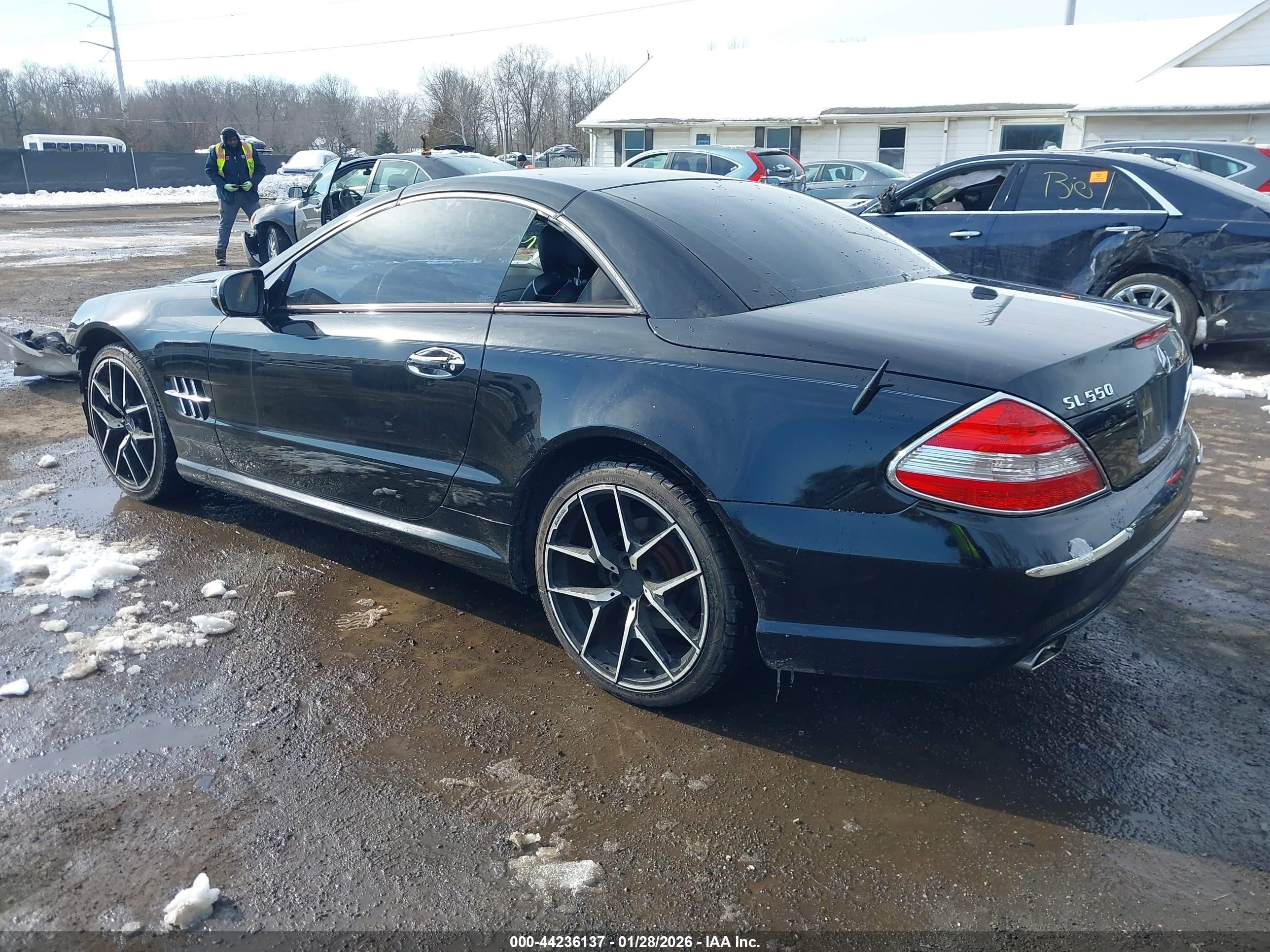 2009 Mercedes-benz Sl 550   Черный vin: WDBSK71F49F151138