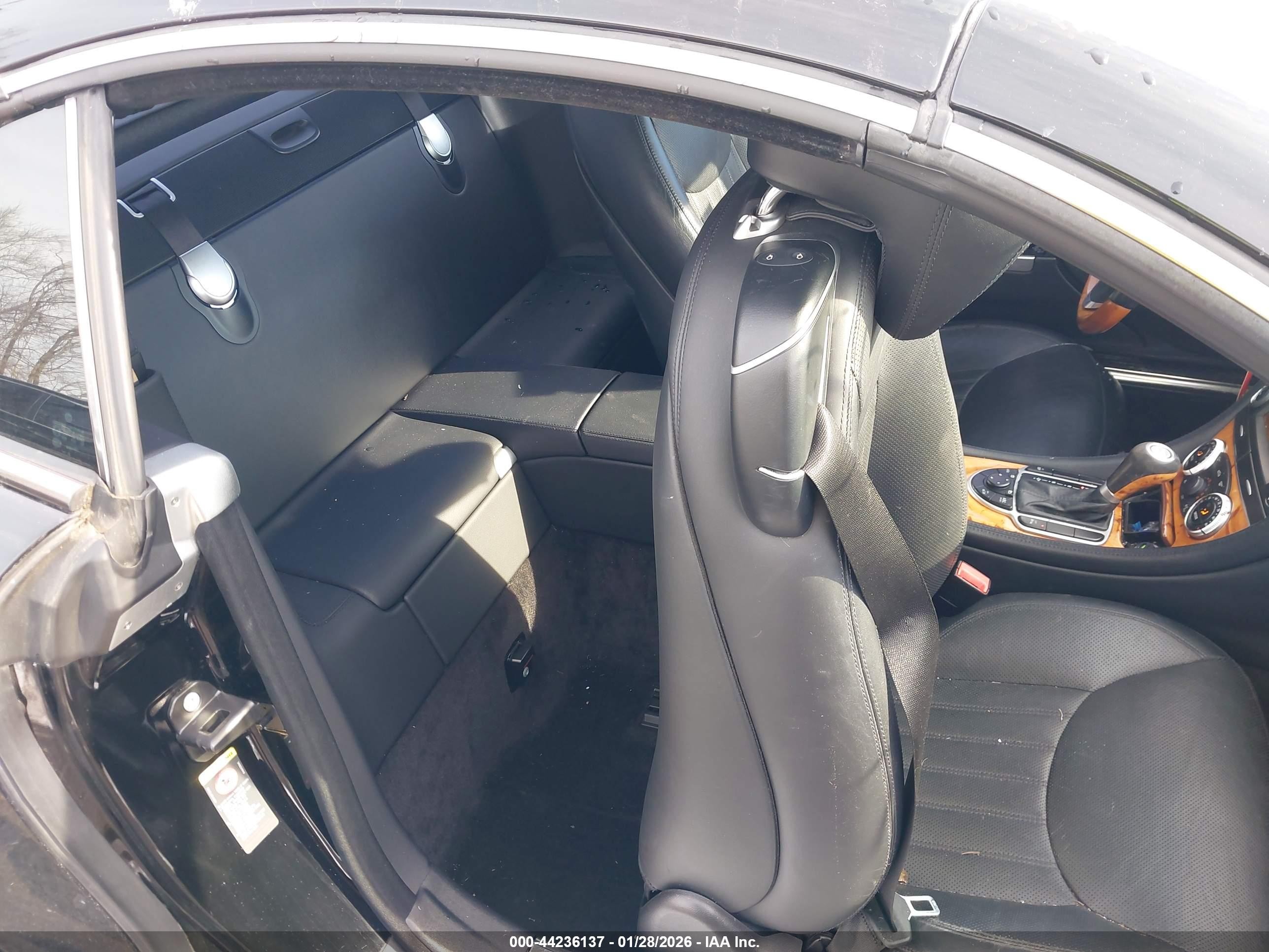 2009 Mercedes-benz Sl 550   Черный vin: WDBSK71F49F151138
