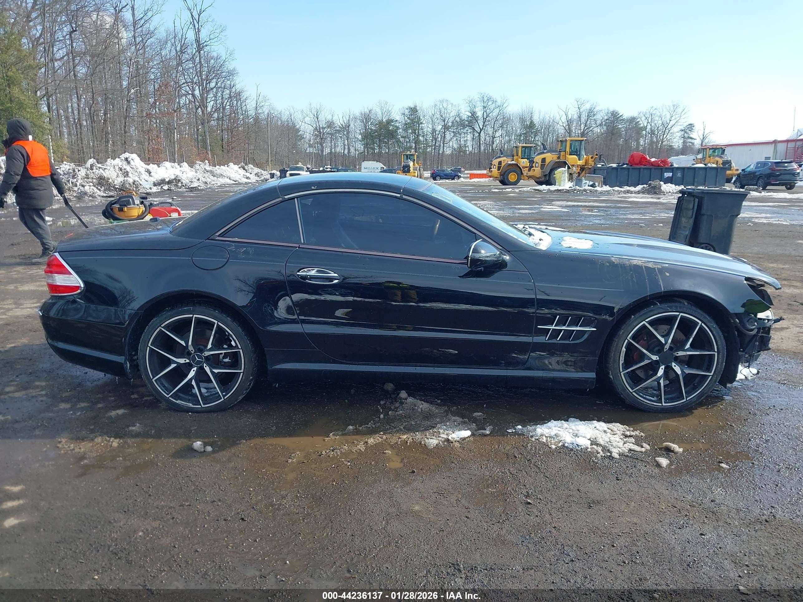 2009 Mercedes-benz Sl 550   Черный vin: WDBSK71F49F151138