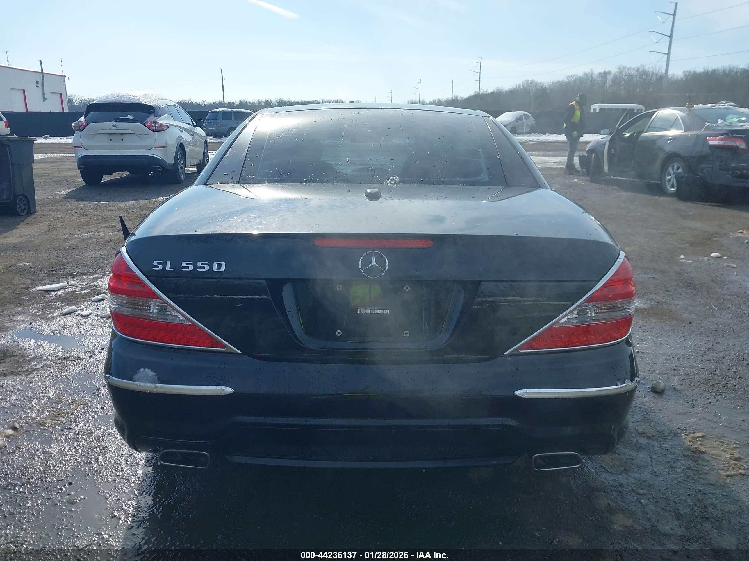2009 Mercedes-benz Sl 550   Черный vin: WDBSK71F49F151138