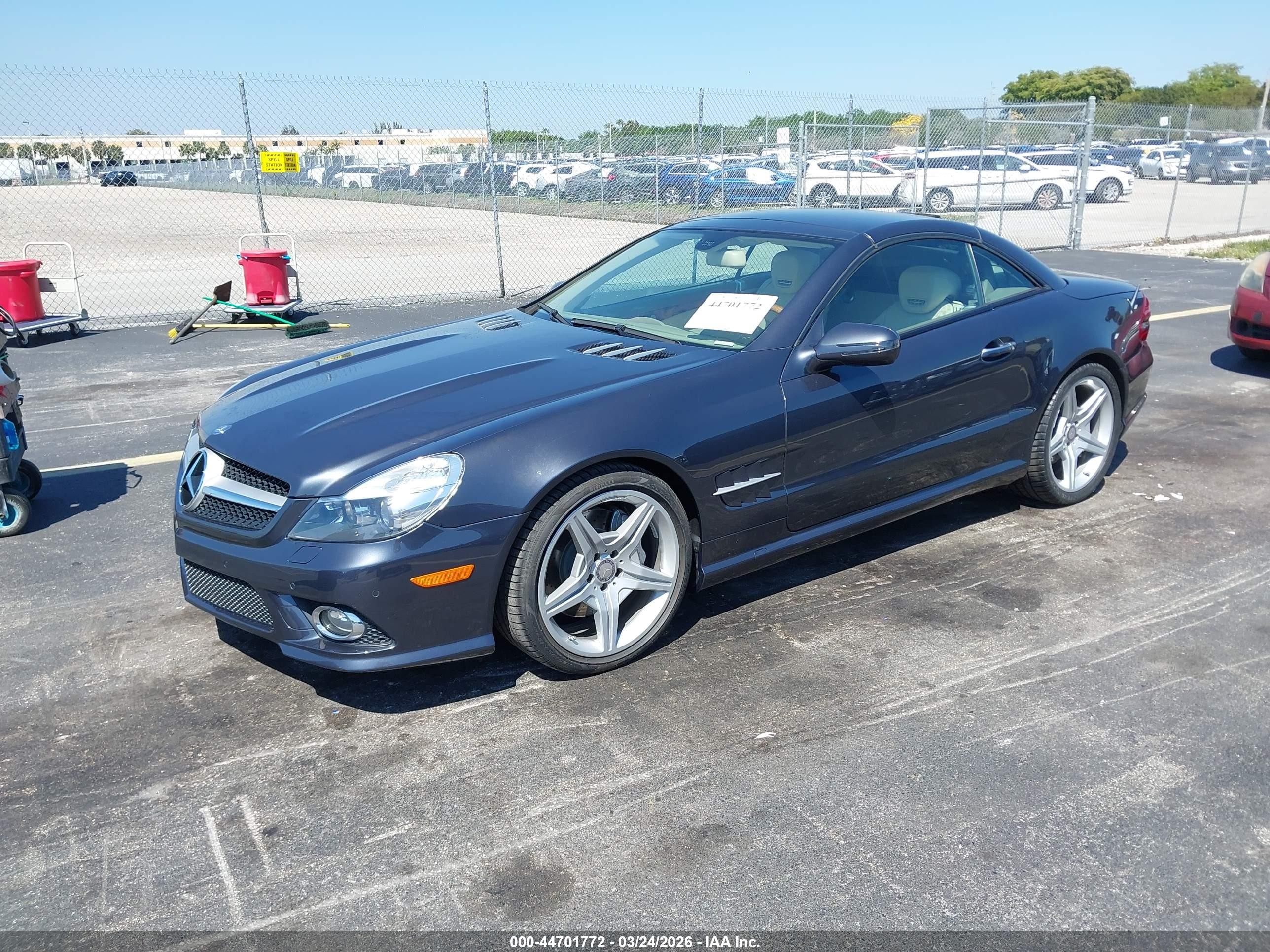 2009 Mercedes-benz Sl 550   Серый vin: WDBSK71F49F155044