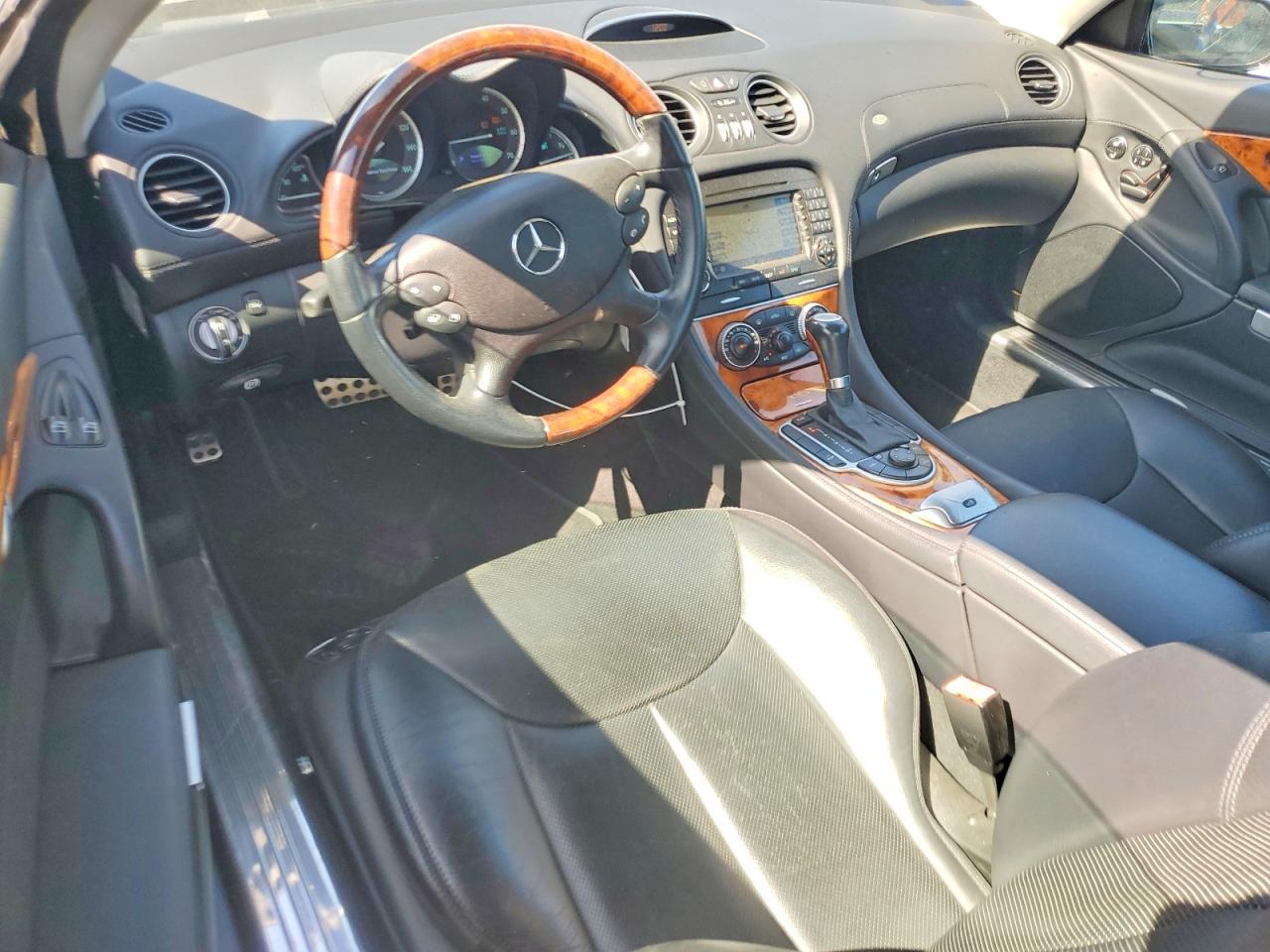 2007 Mercedes-benz Sl 550 Black vin: WDBSK71F57F124172