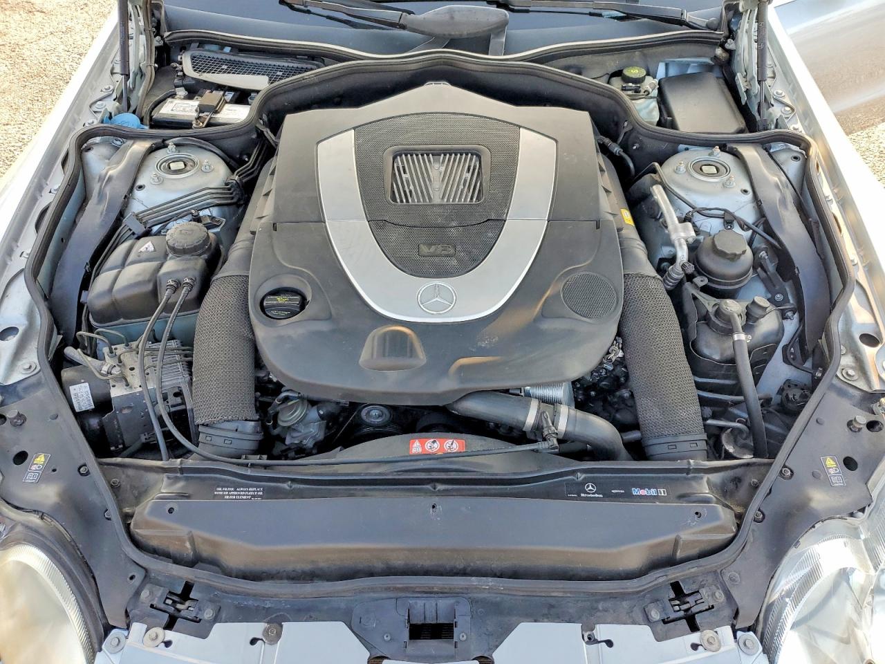 2007 Mercedes Benz Sl 550 Silver vin: WDBSK71F57F124527